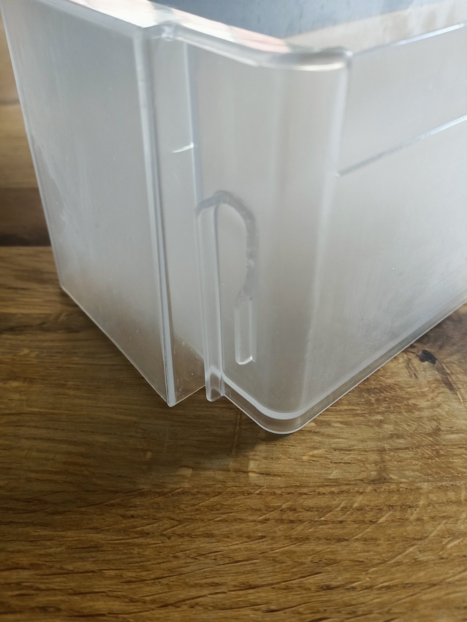 Giá đỡ cửa tủ lạnh Siemens sửa chữa đơn giản