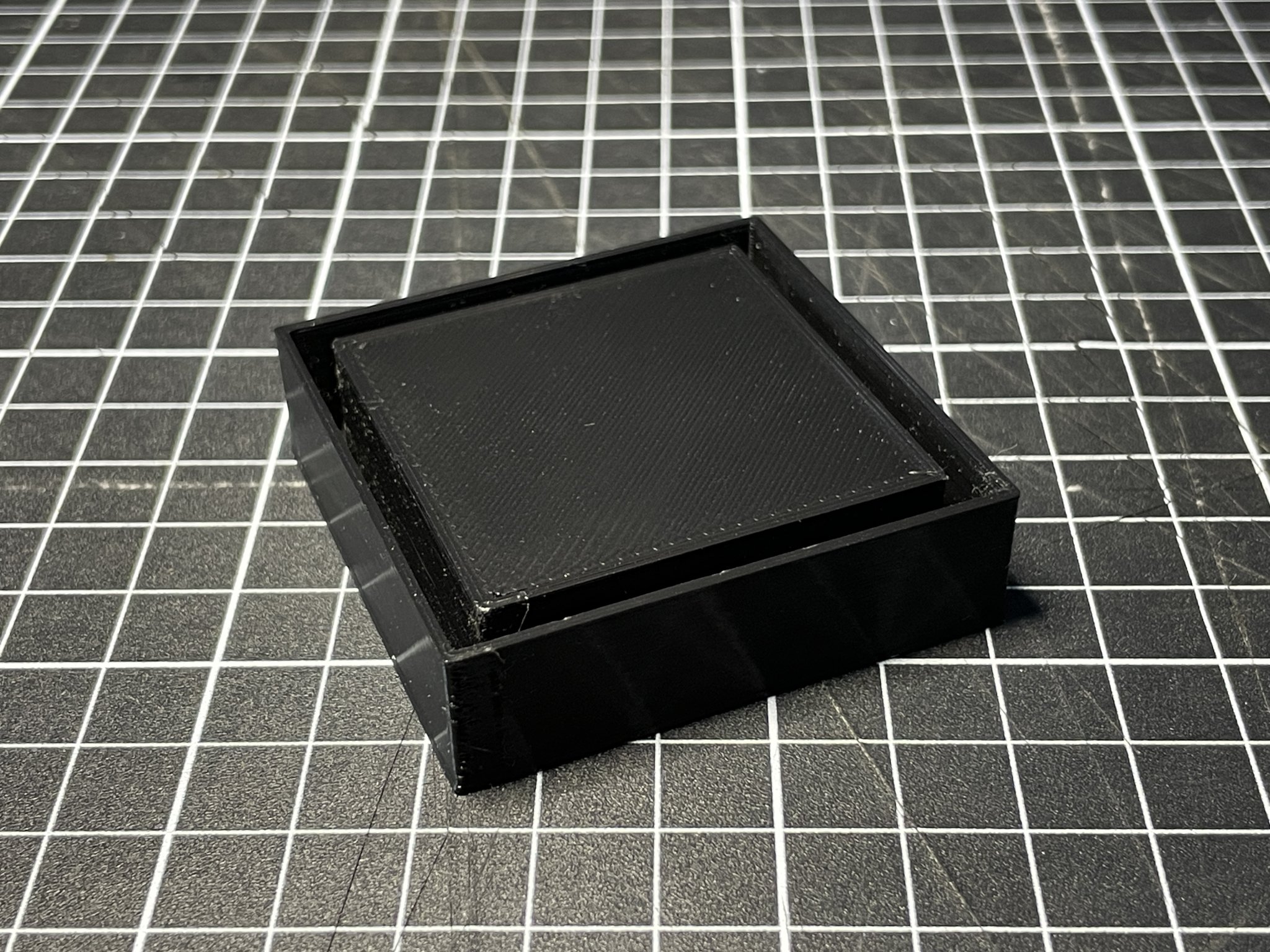 Chân bàn Ikea Lack đã được cắt ngắn