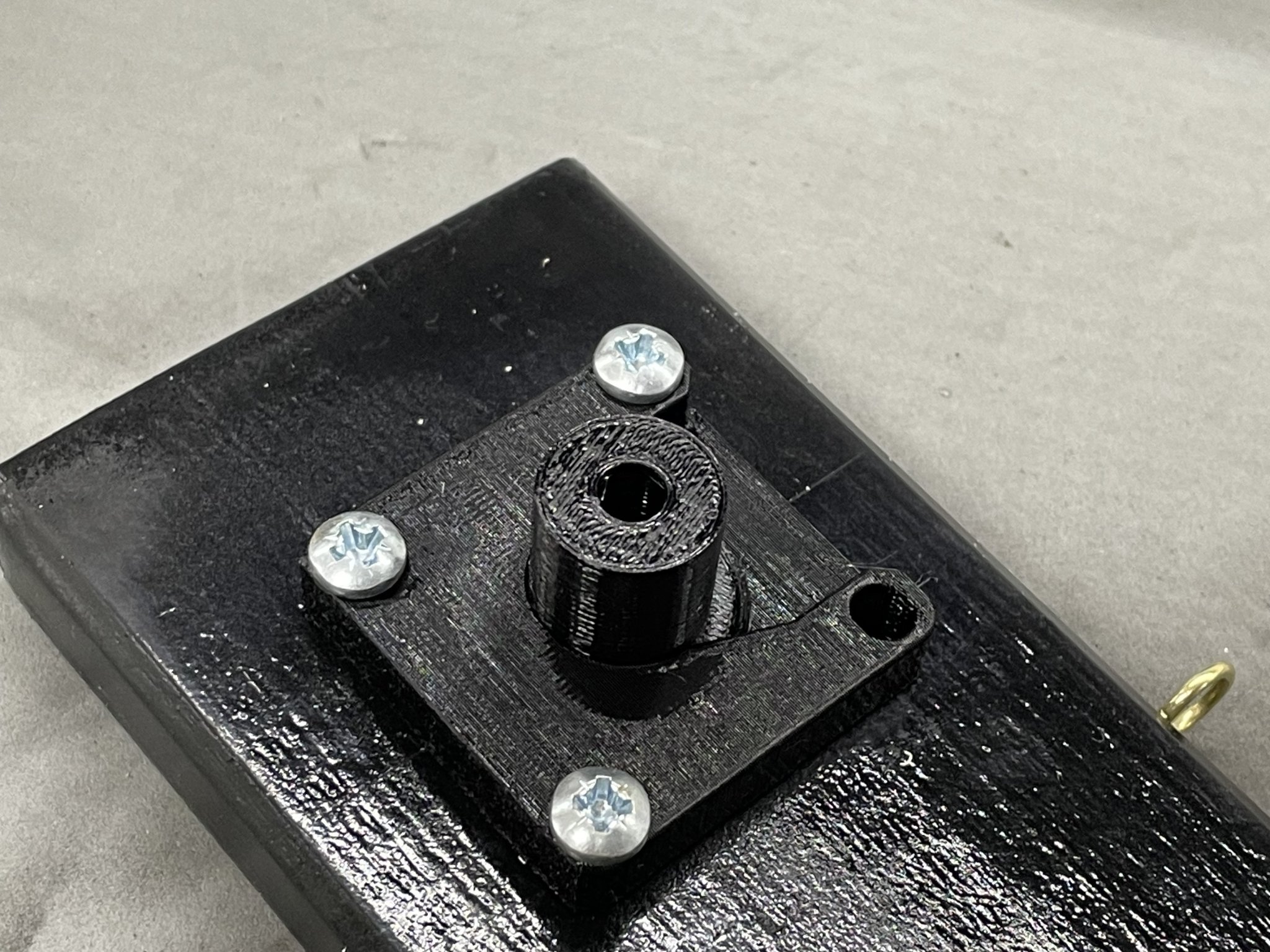 Giá đỡ treo tường cho khung ảnh và đồ trang trí nặng