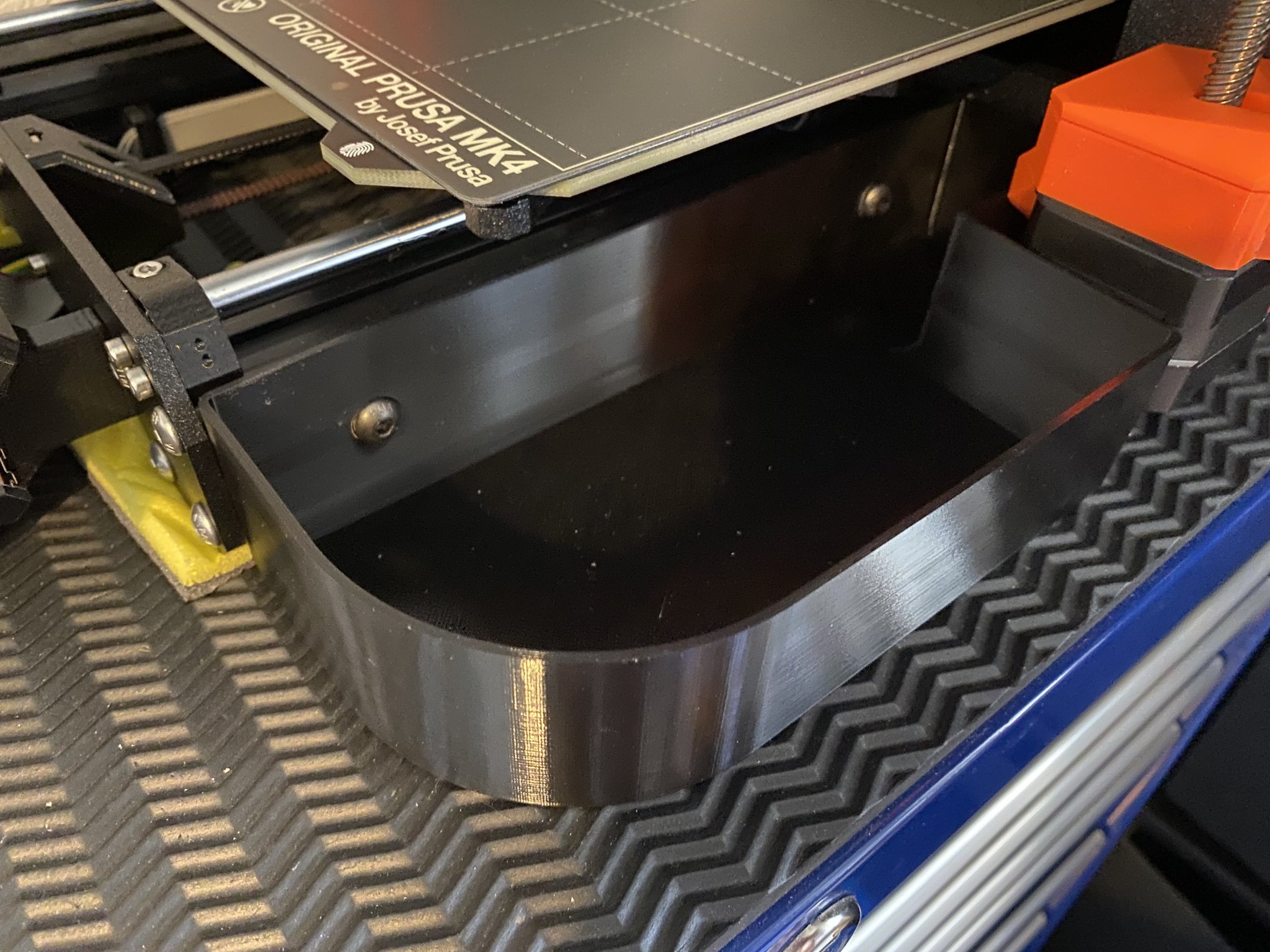 Thùng chứa bên cho máy in Prusa MK4 với vít M5