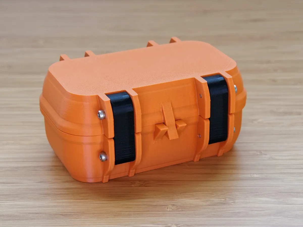 Hộp lưu trữ mạnh mẽ zx82net với khóa snap tiện lợi