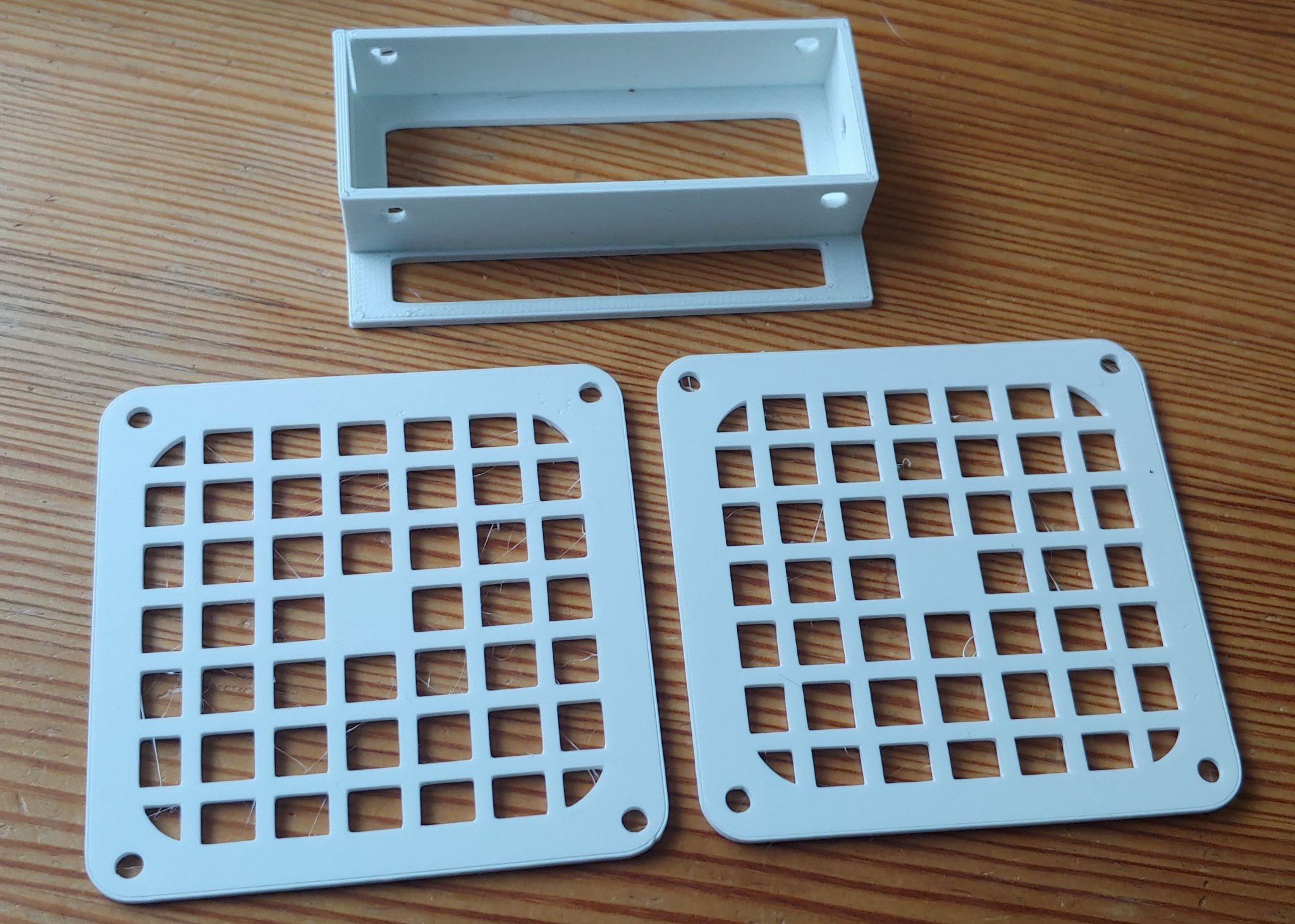 Quạt để bàn làm mát bằng quạt PC