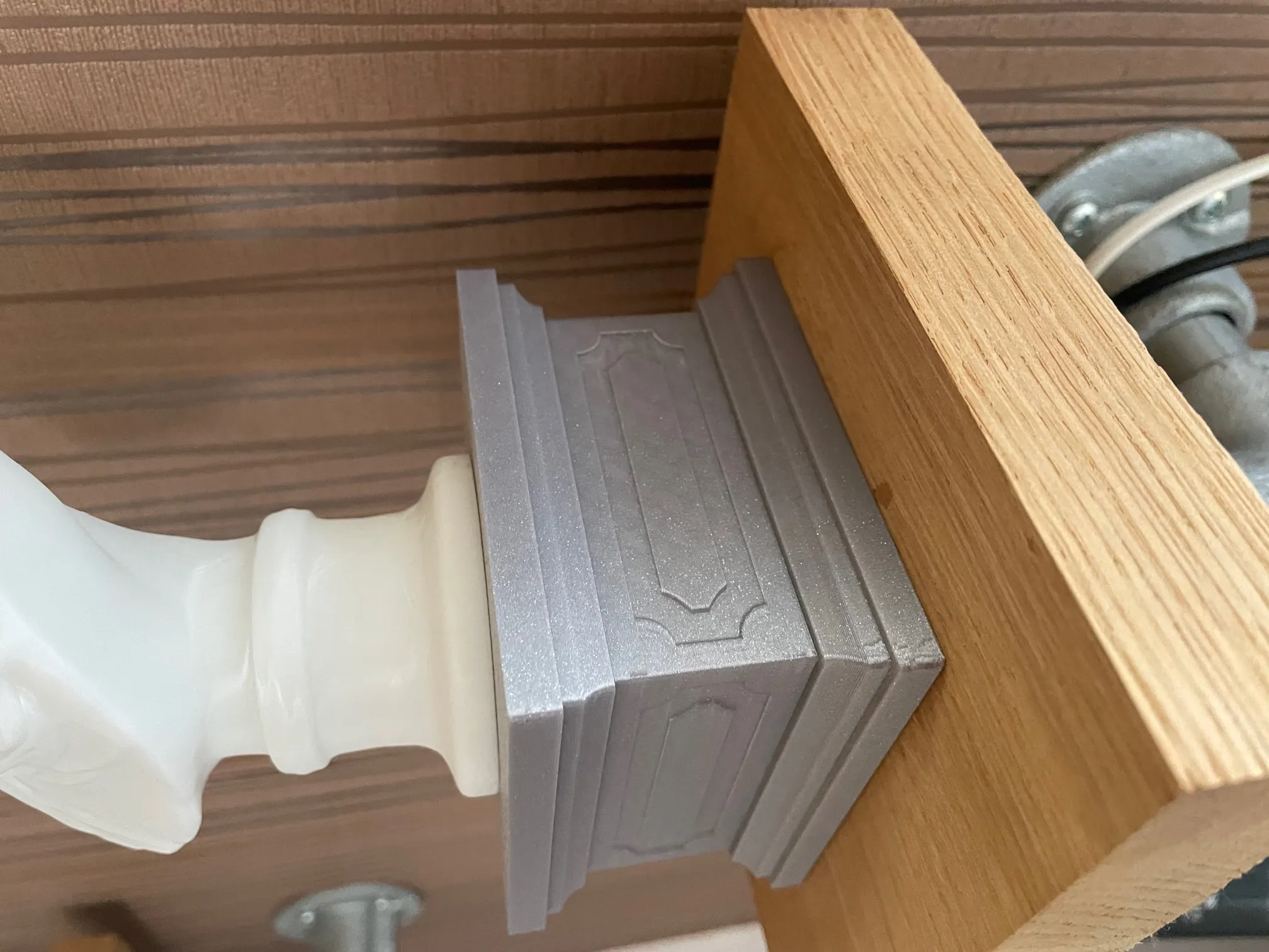 Đế cho tượng trang trí nội thất