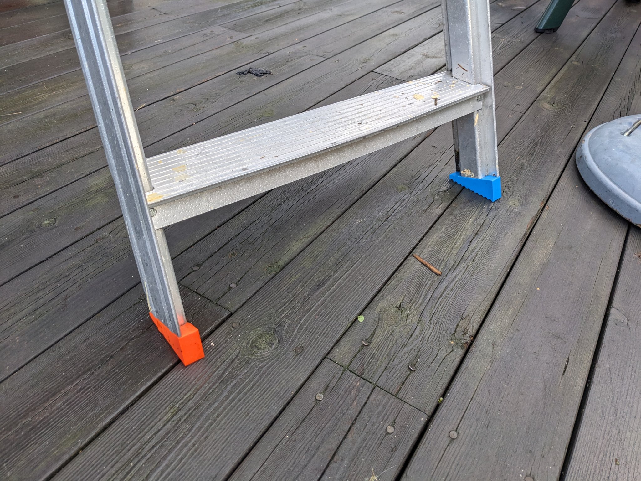 Đế thay thế cho thang nhôm "Harbo Stegen H-500-8