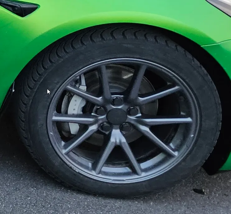 Nắp trung tâm và nắp ốc cho Tesla Model 3