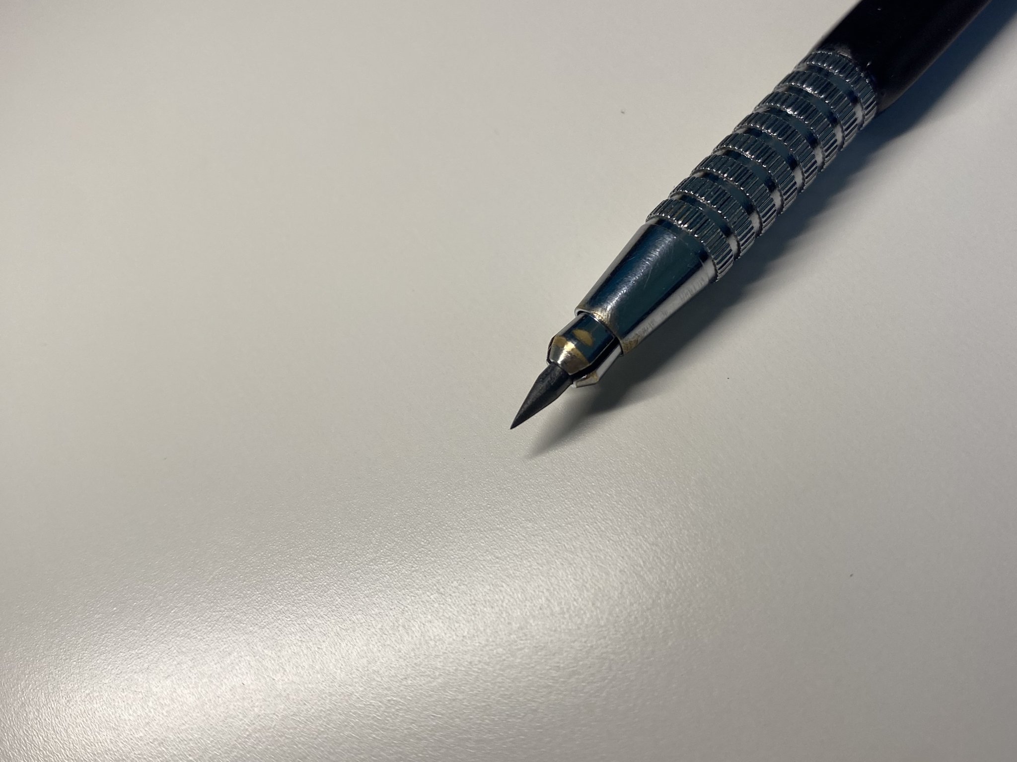 Máy gọt bút chì cơ khí với giấy nhám 2.0mm