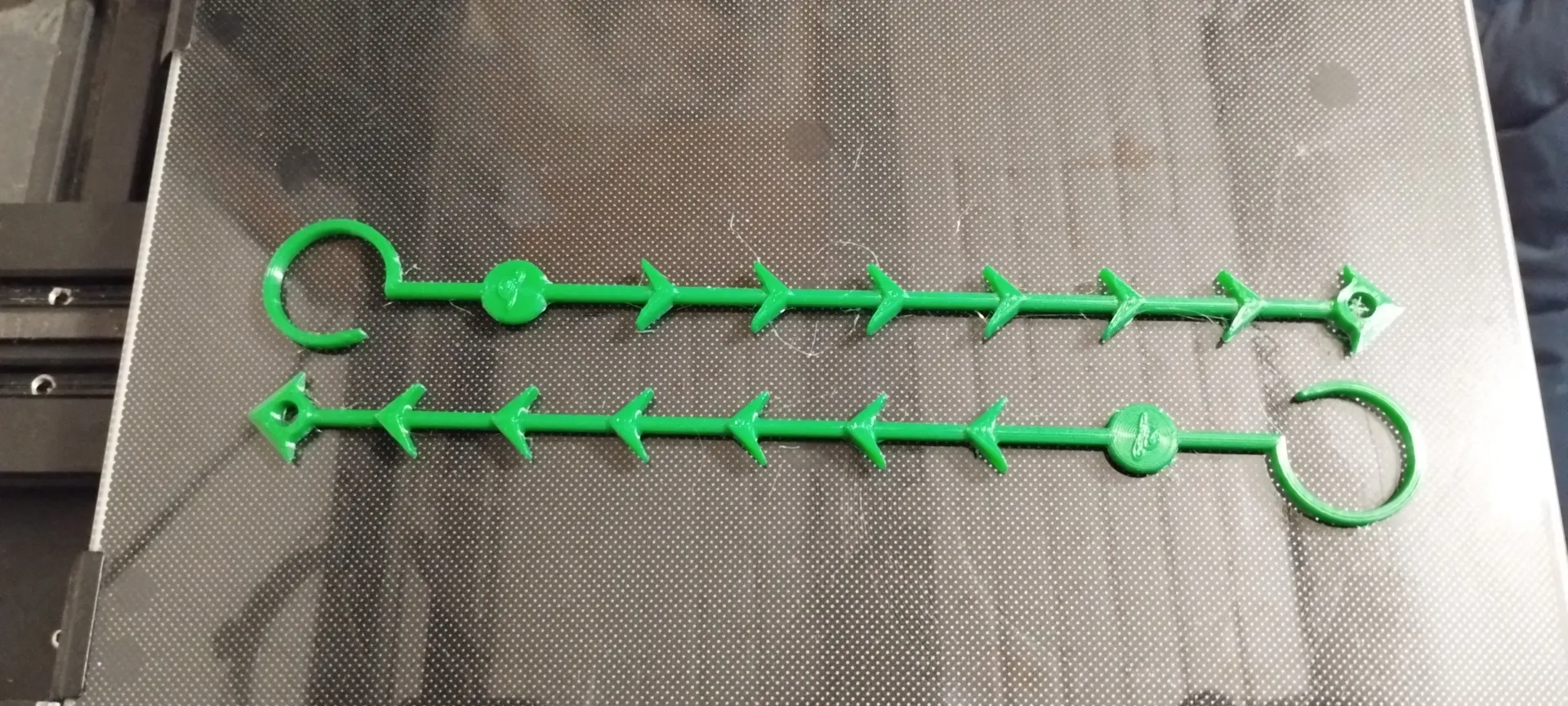 Cọc hỗ trợ kỹ thuật LST cho cây trồng trong nhà