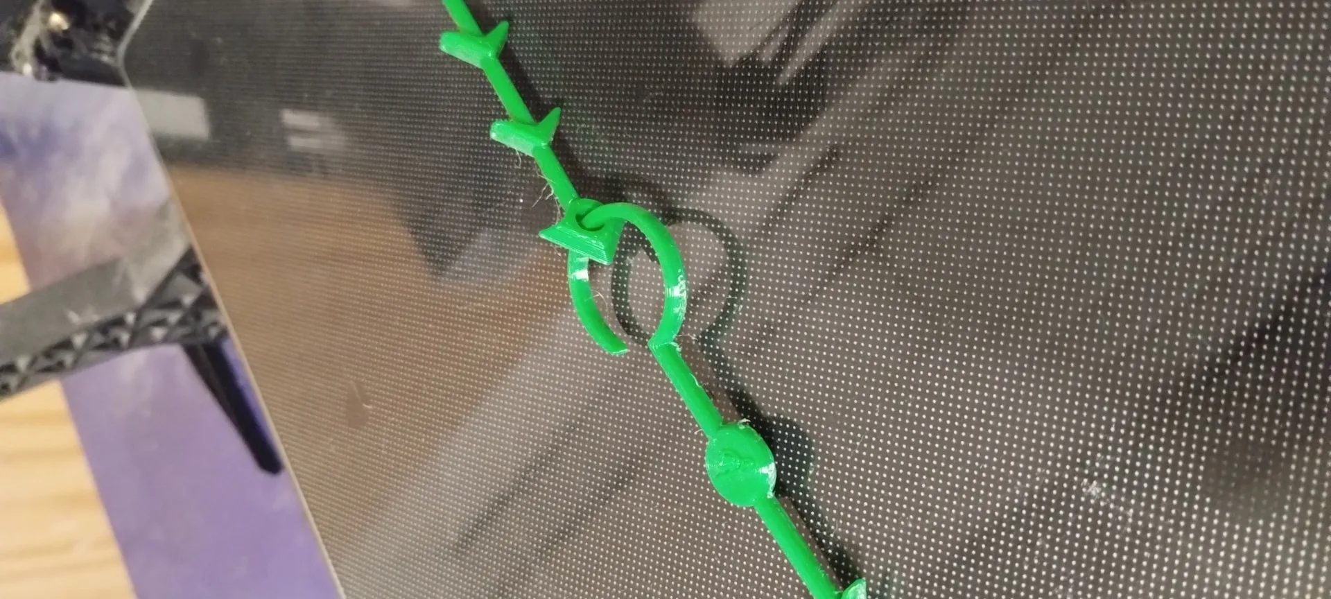 Cọc hỗ trợ kỹ thuật LST cho cây trồng trong nhà