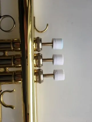 Mở rộng nút van cho kèn trumpet
