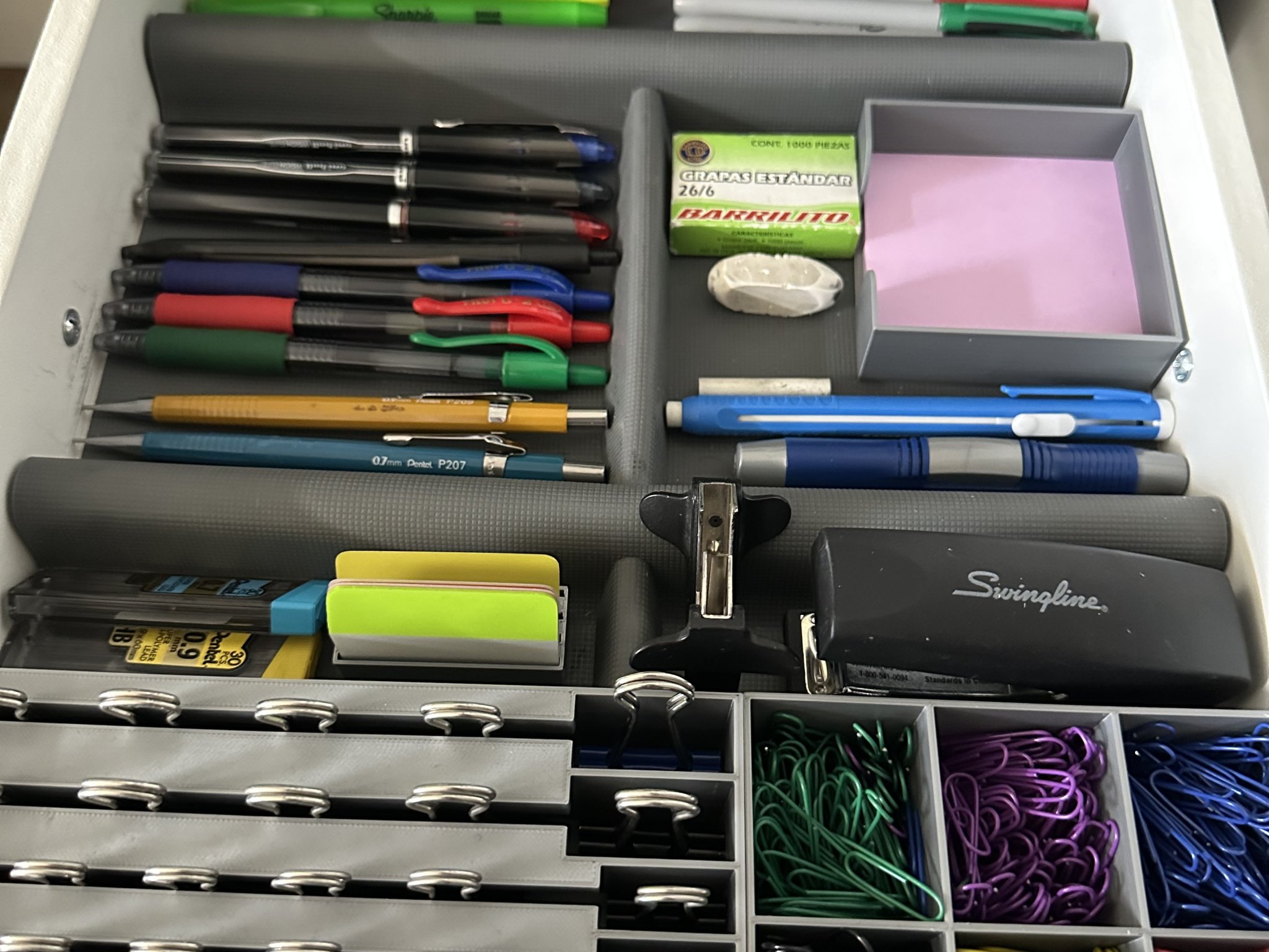 Giá đỡ kẹp giấy đa năng cho 4 kích thước khác nhau