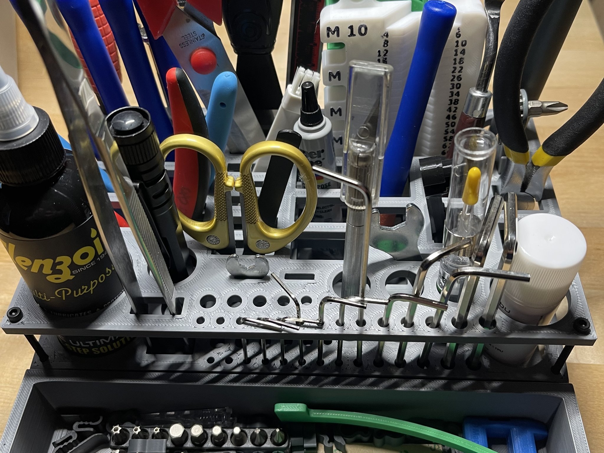 Giá đỡ công cụ in 3D cho bàn làm việc