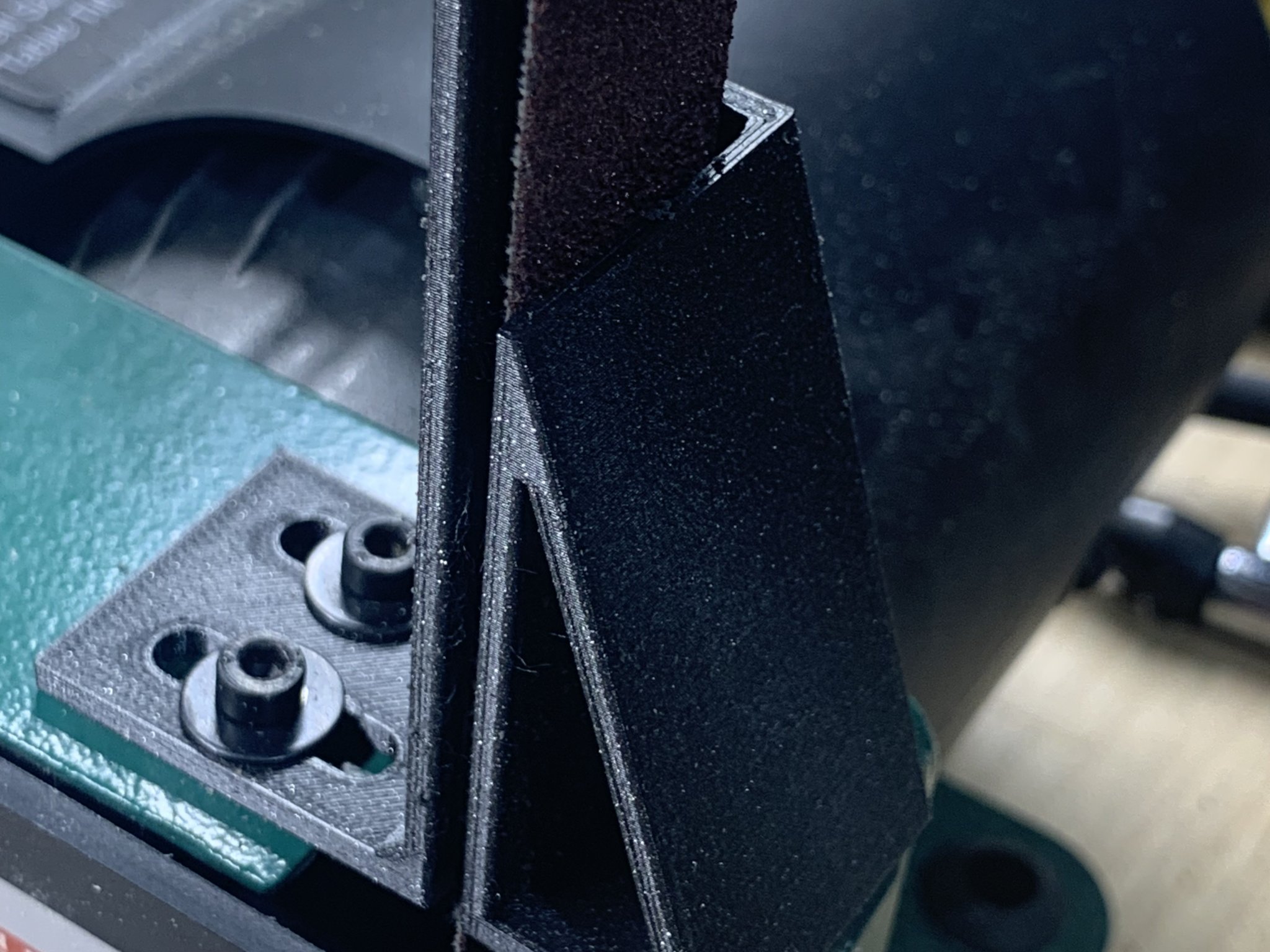 Khối góc mài dao 20 độ cho máy chà nhám băng 1x30