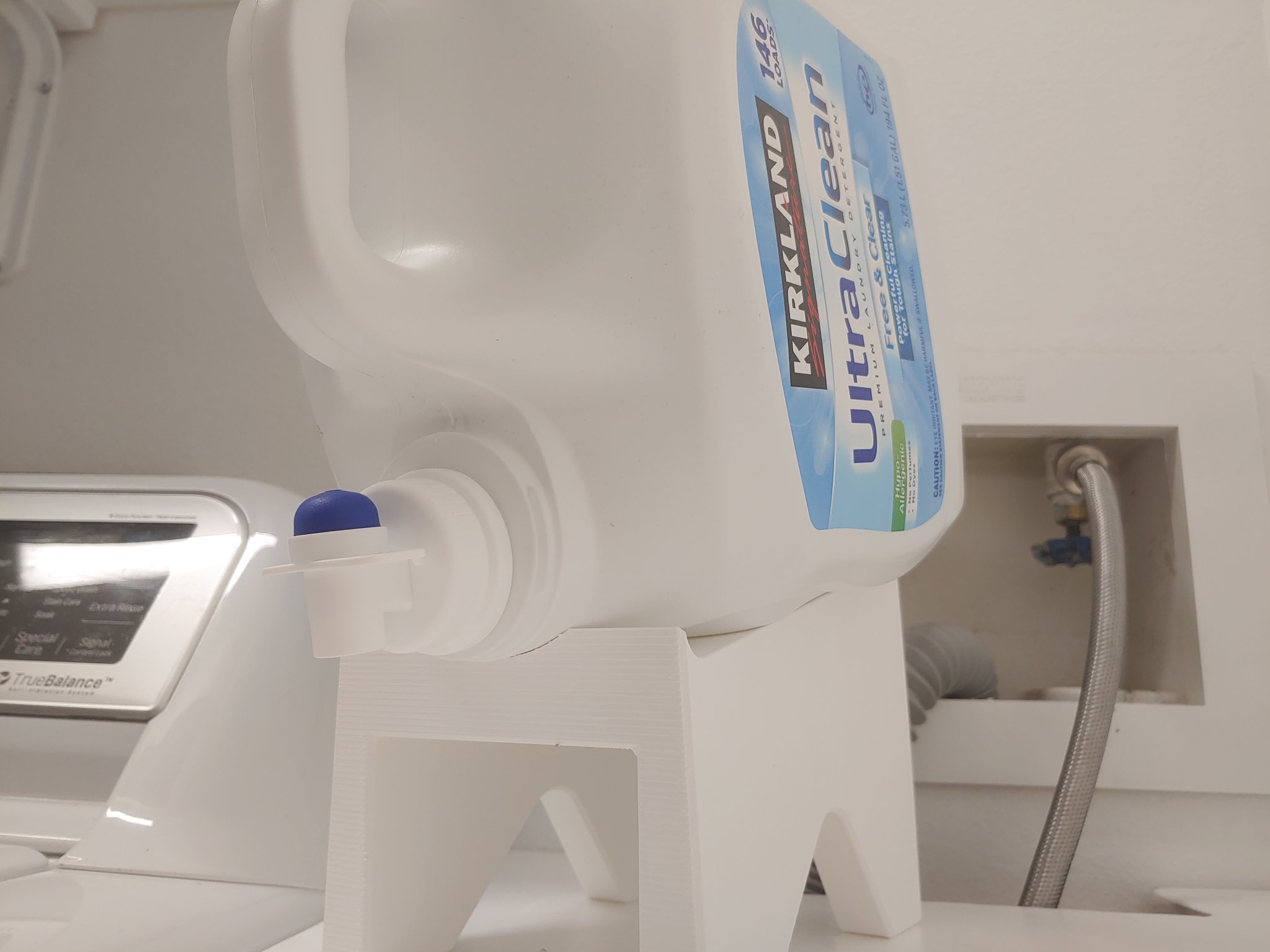 Giá đỡ xà phòng giặt dạng nghiêng cho gia đình