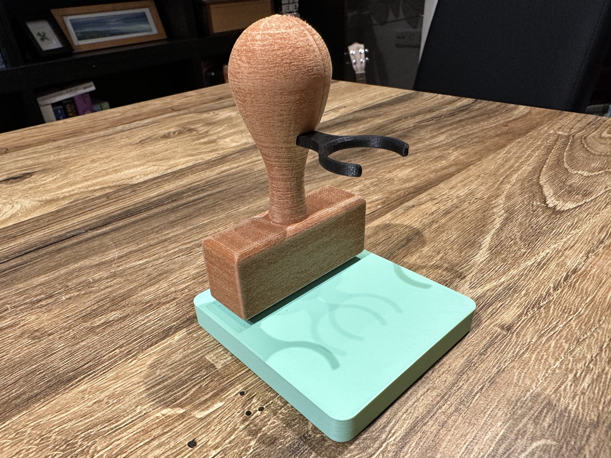 Giá đỡ con dấu cao su hình con dấu