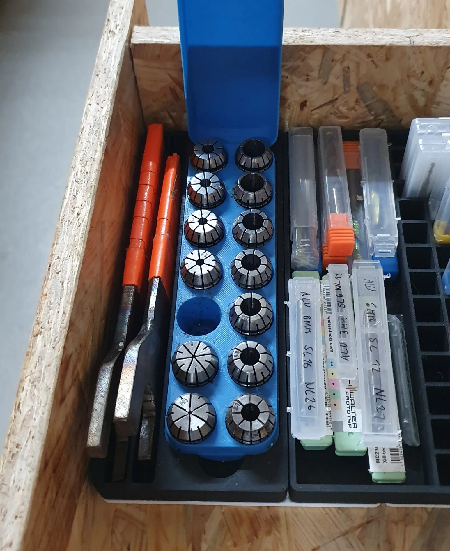 Hộp lưu trữ collet ER20 với Insert Gridfinity