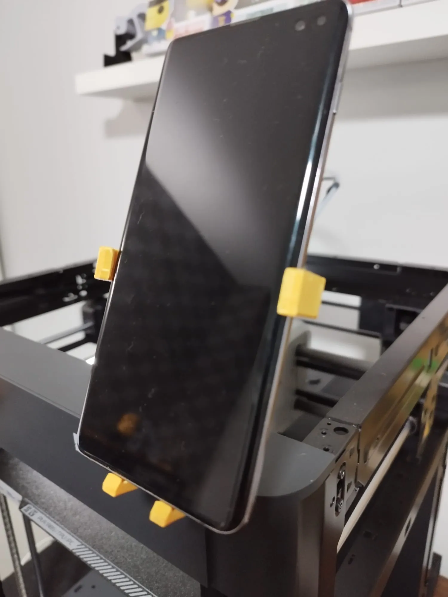 Giá đỡ điện thoại Bambu Lab cho Samsung Galaxy S10+