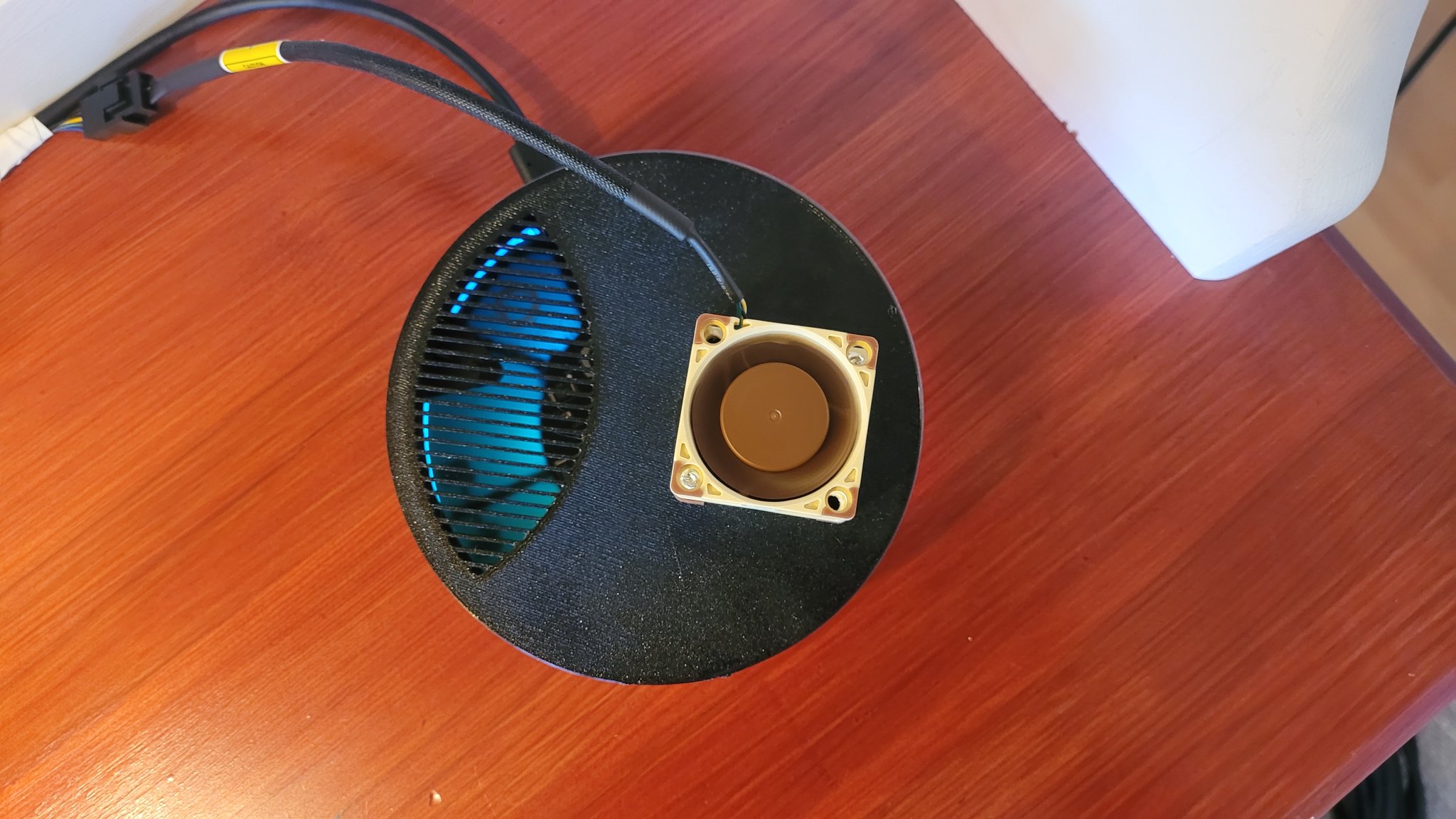 Nắp quạt 40mm cho Homey Pro 2023