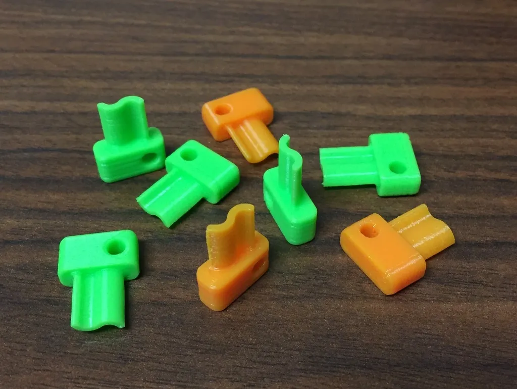 Công cụ mở nắp cho máy phân phối xà phòng GOJO LTX-7