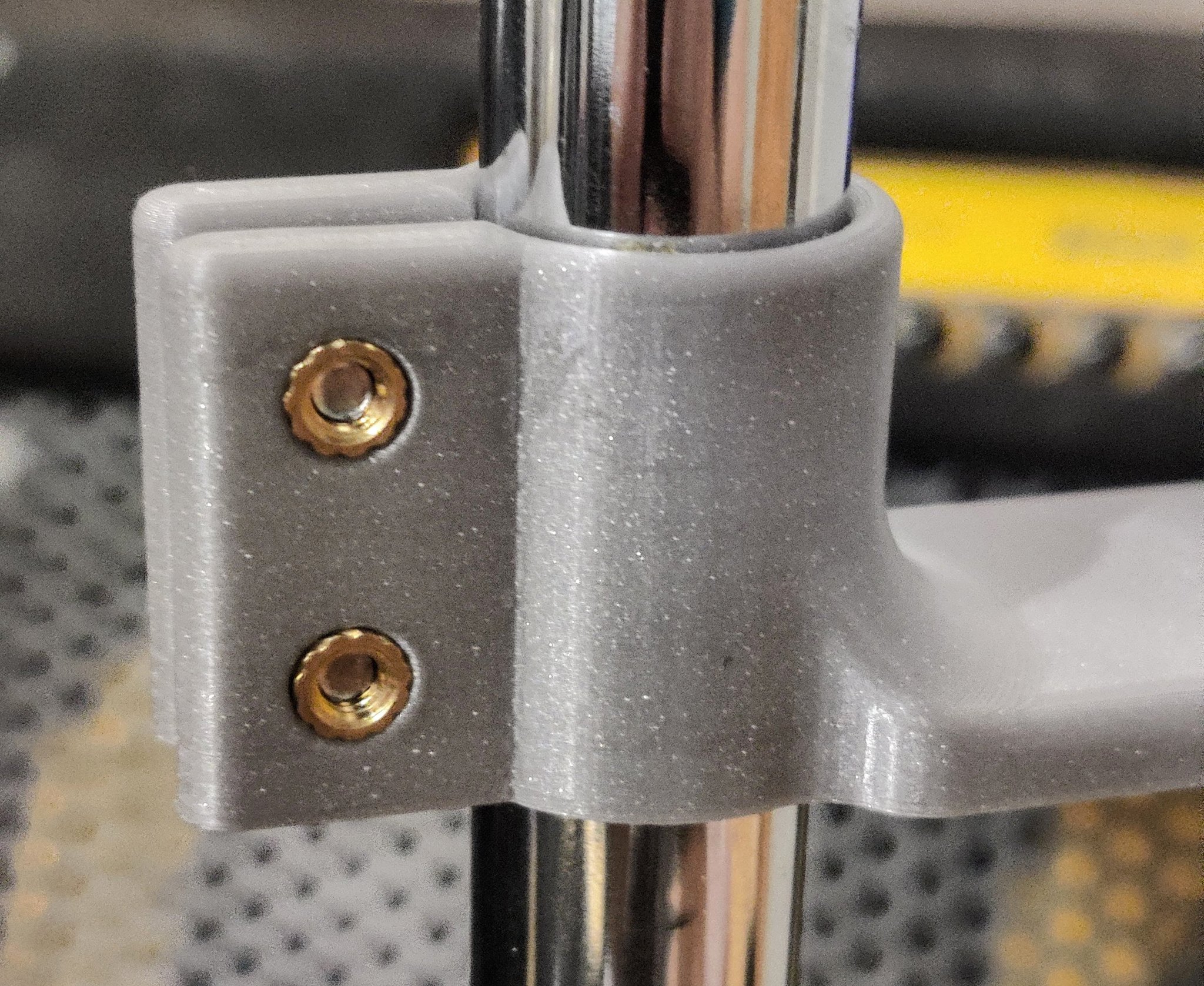 Giá đỡ tai nghe gắn vào chân trống hoặc cymbal 19mm