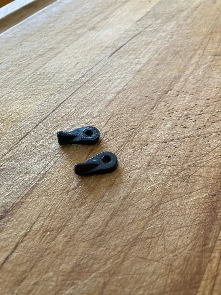 Kẹp thay thế giữ kính cho cửa lưới an ninh