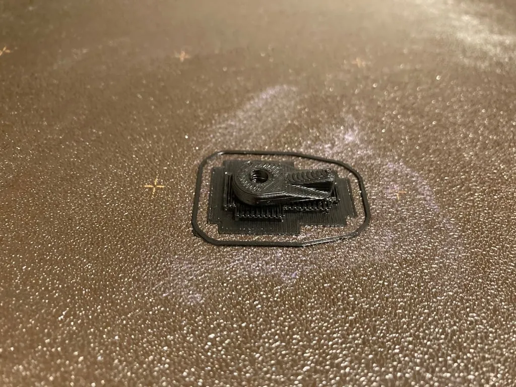 Kẹp thay thế giữ kính cho cửa lưới an ninh