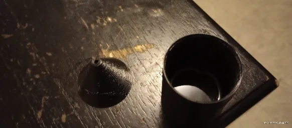 Bẫy muỗi nhỏ với phễu hiệu quả