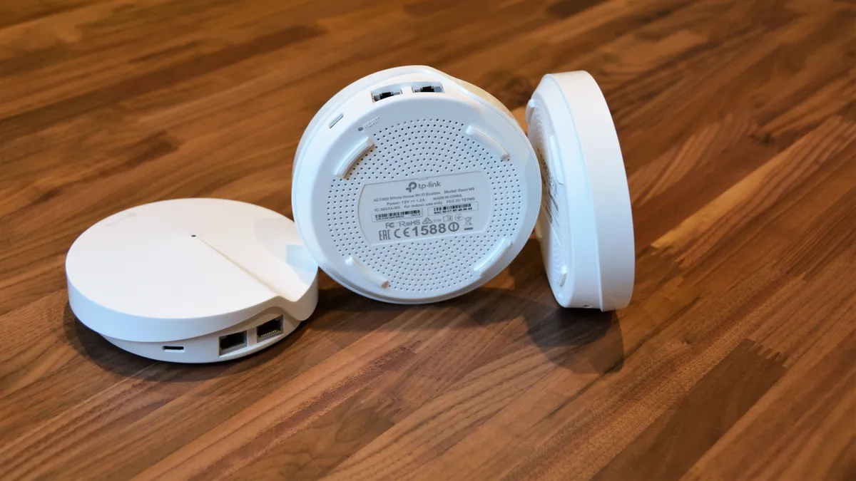 Giá đỡ TP-Link Deco M5 lắp đặt ẩn