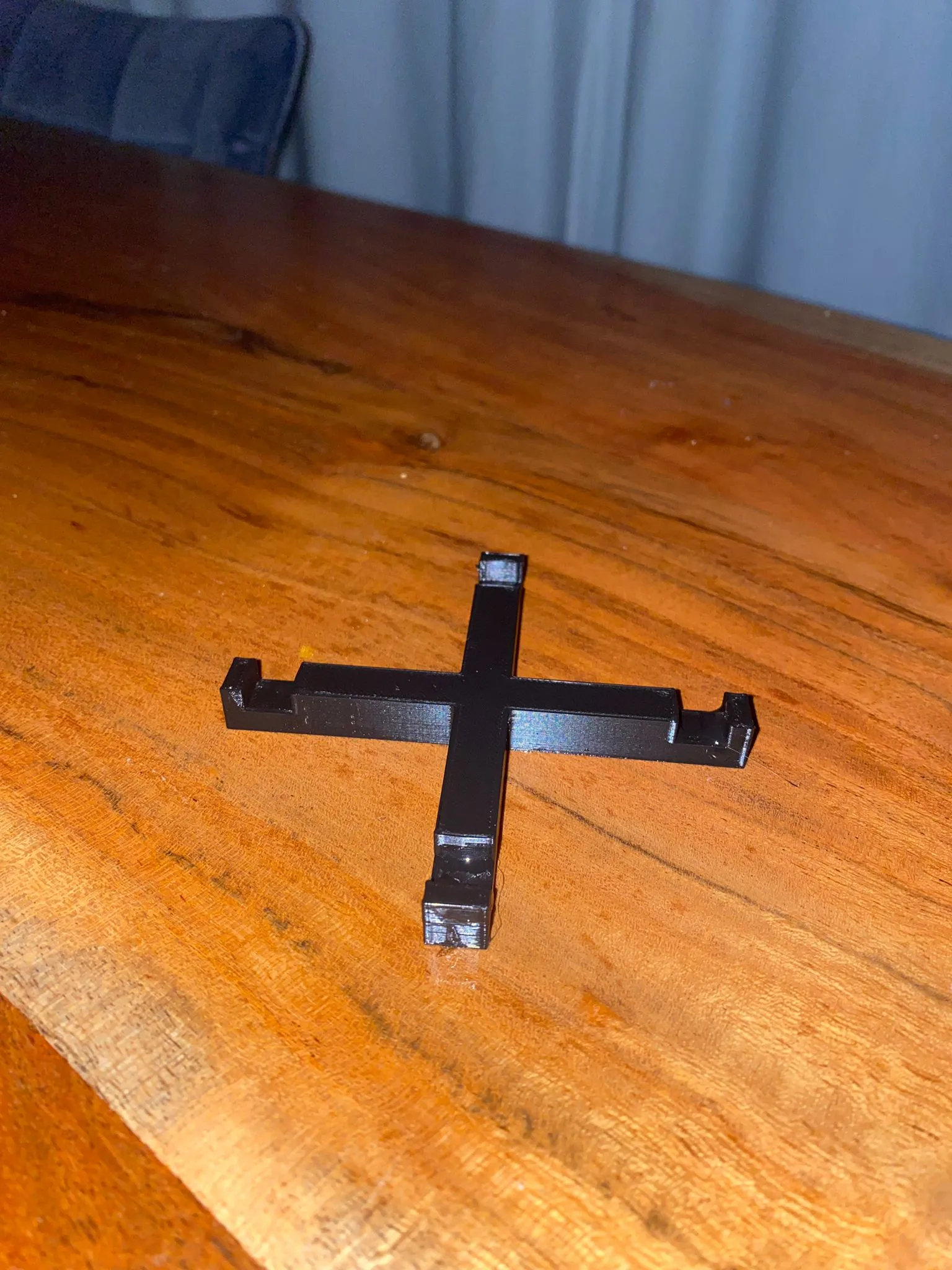 Giá đỡ chai whey đơn giản giúp làm khô nhanh chóng