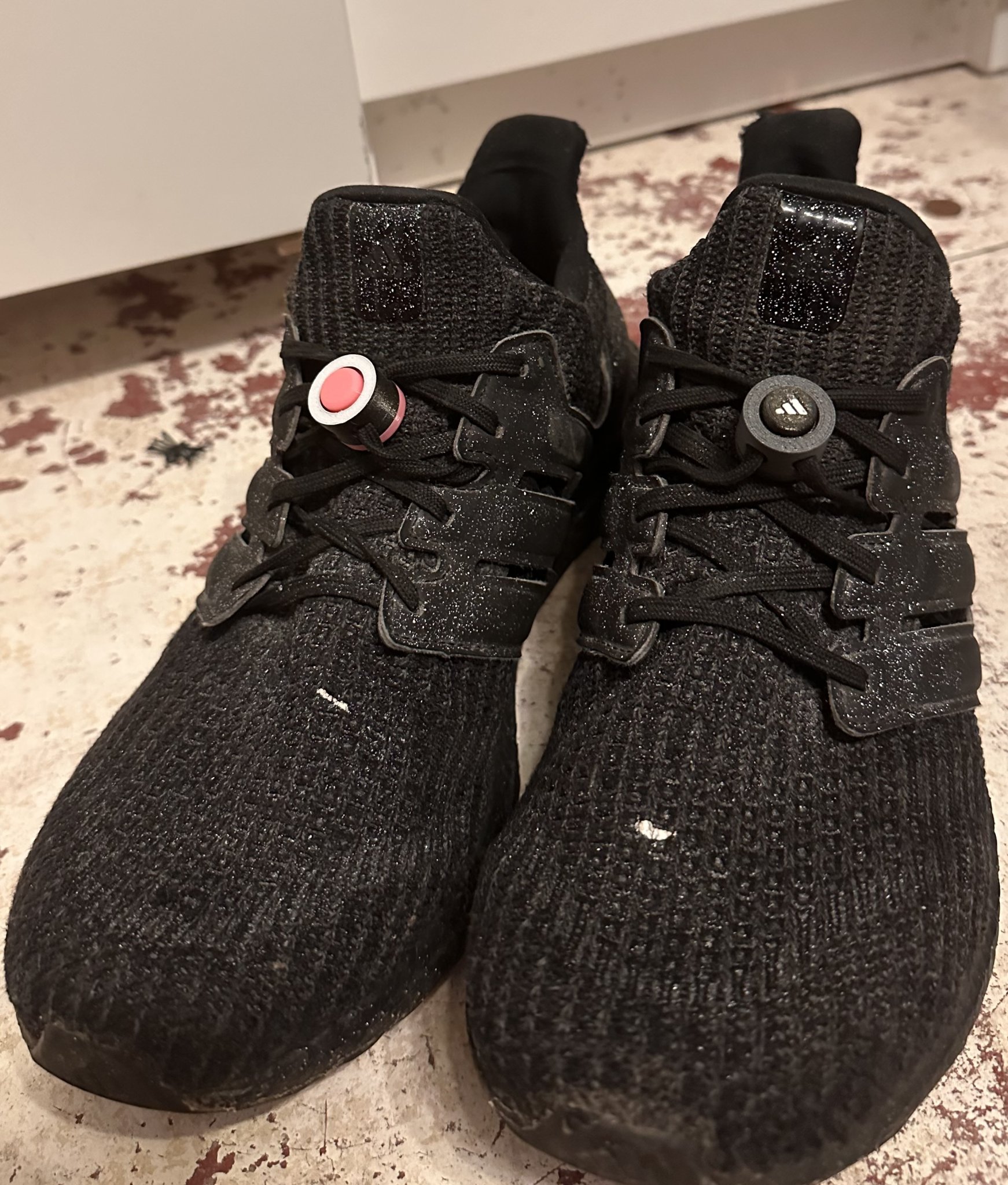 Khóa giày LaceLockPro tiện lợi cho mọi lứa tuổi