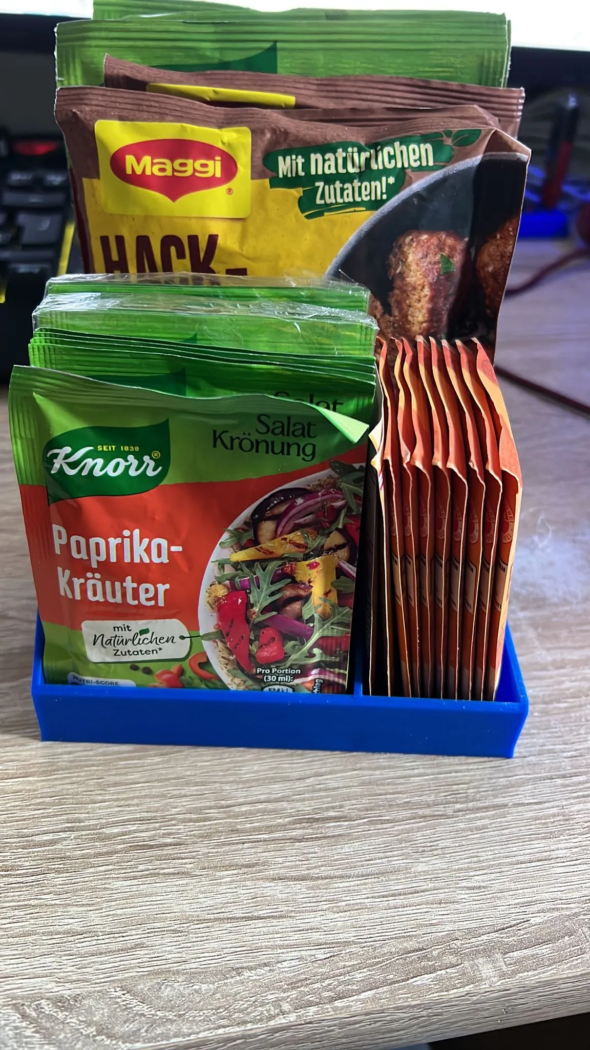 Giá đỡ túi gia vị 3 ngăn cho nhà bếp