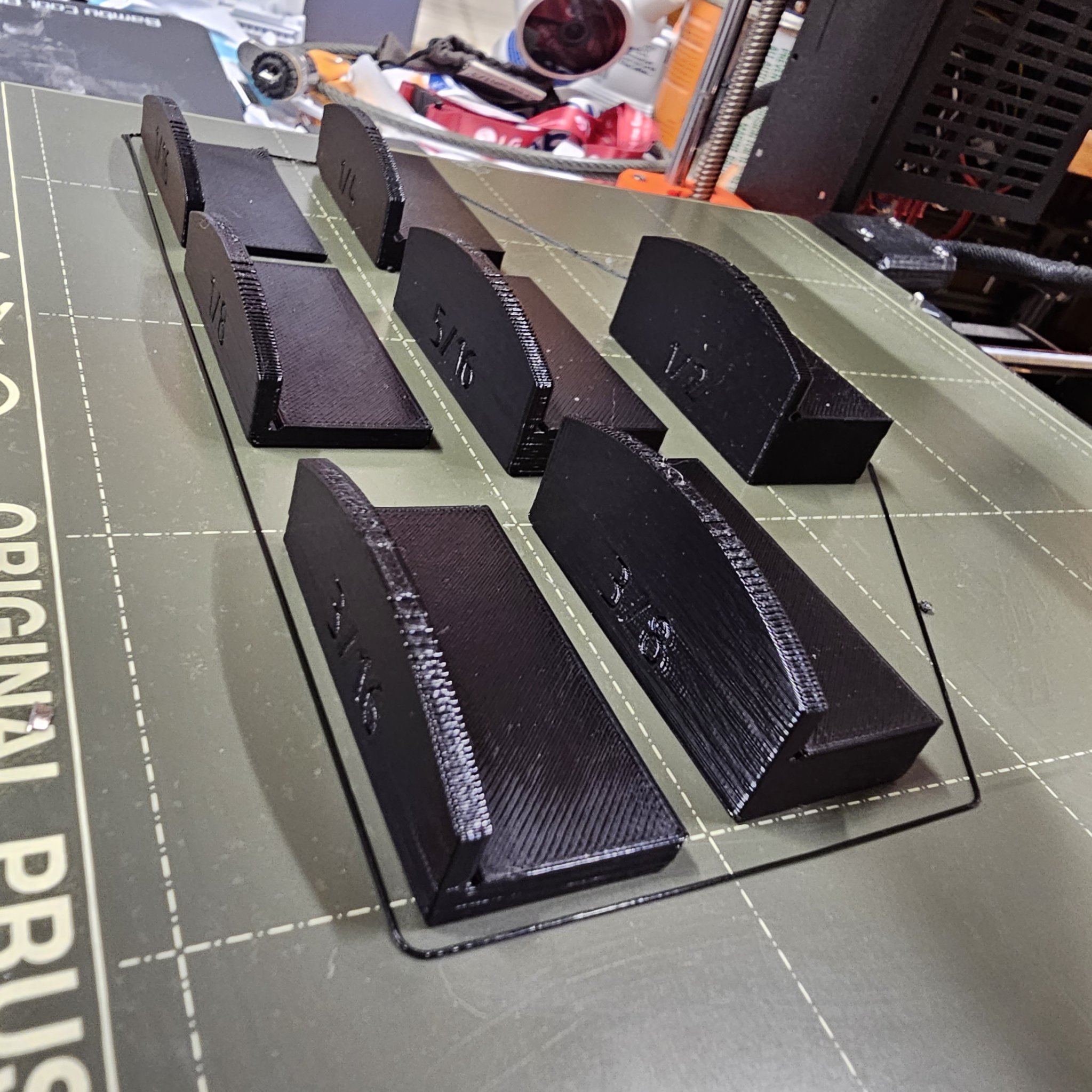 Khối chêm cho mặt tủ và khoảng cách lắp đặt