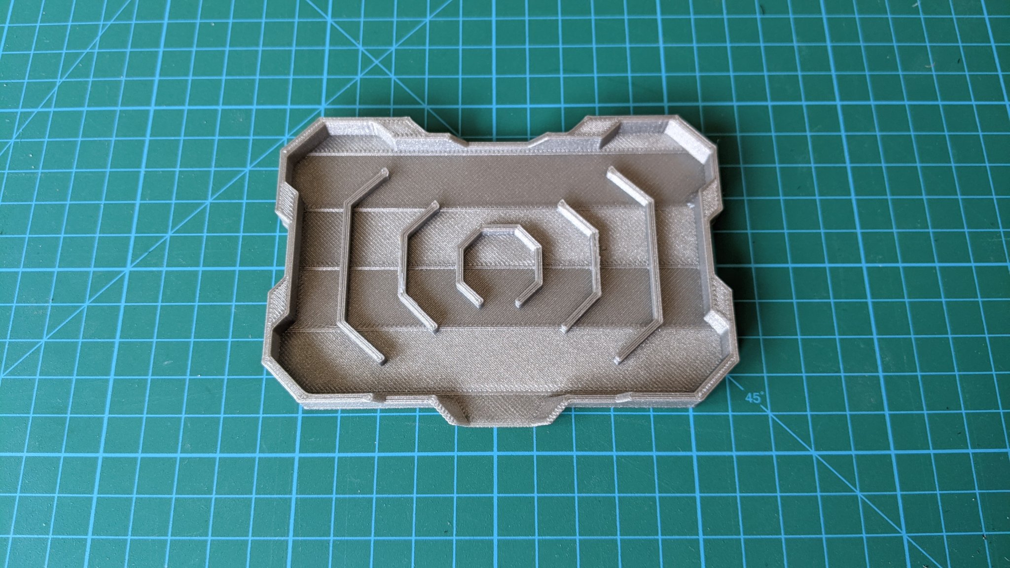 Đĩa xà phòng phong cách khoa học viễn tưởng