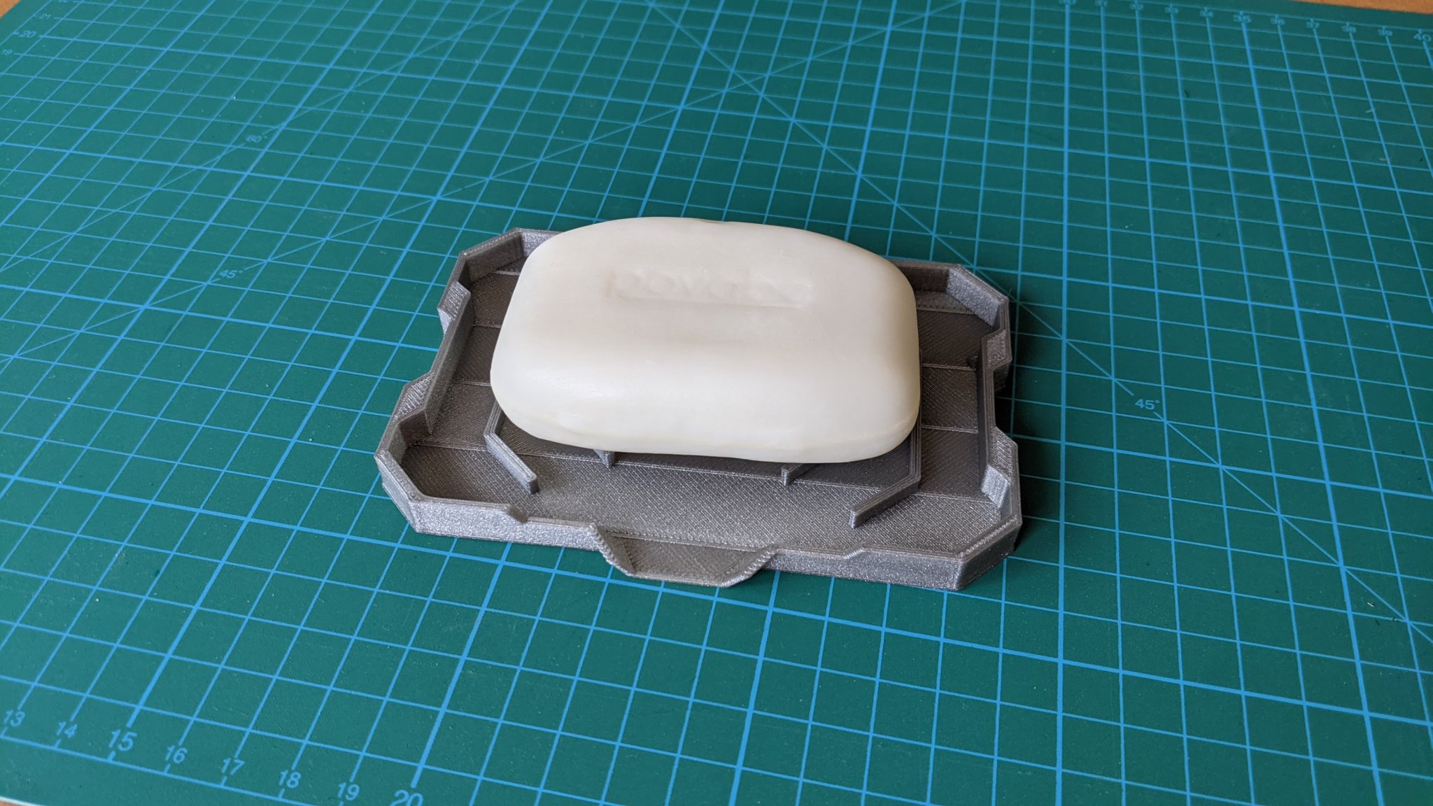 Đĩa xà phòng phong cách khoa học viễn tưởng