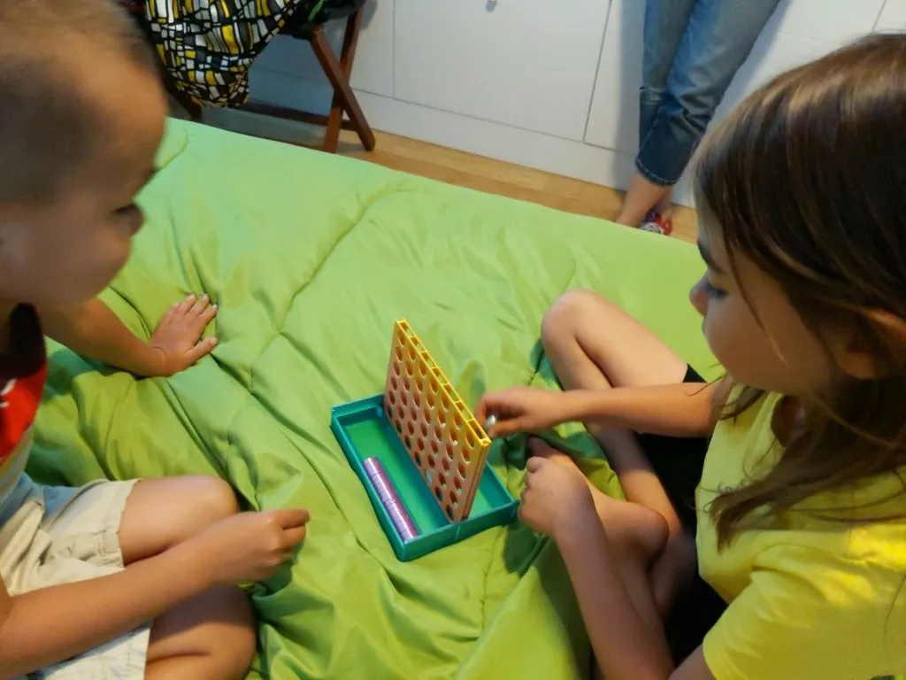 Trò Chơi Kết Nối Bốn Di Động Cho Trẻ Em