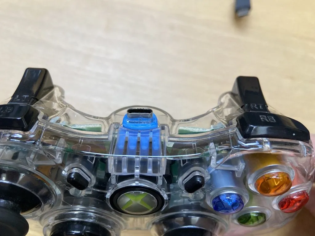 Chuyển đổi tay cầm XBox360 có dây sang USB-C