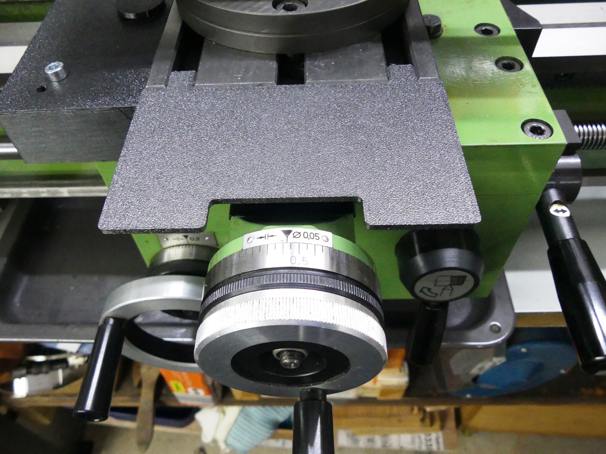 Bảo vệ đường dẫn cho Emco Maximat Super 11