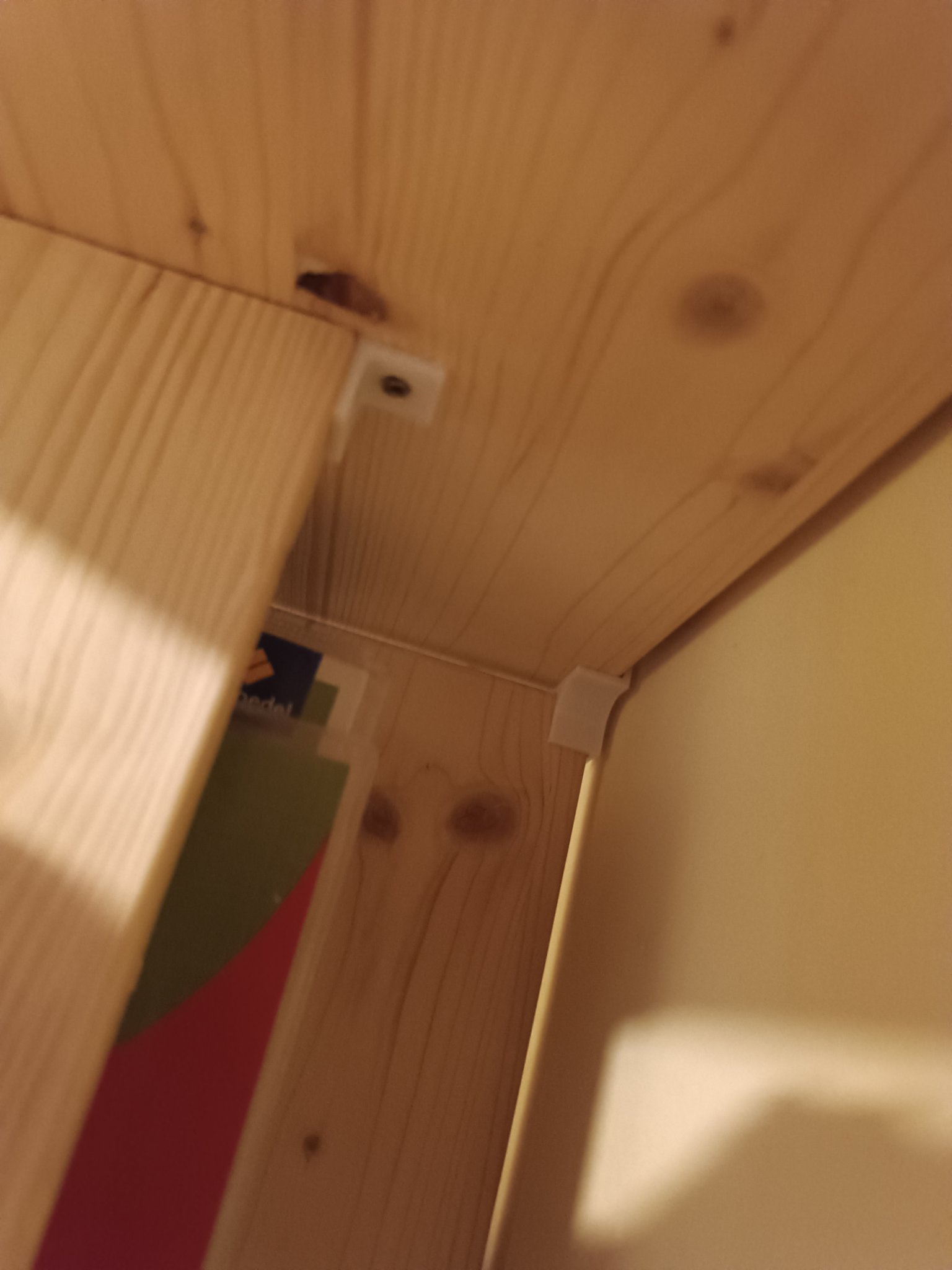 Giá đỡ góc cho hệ thống kệ ổn định tự thiết kế