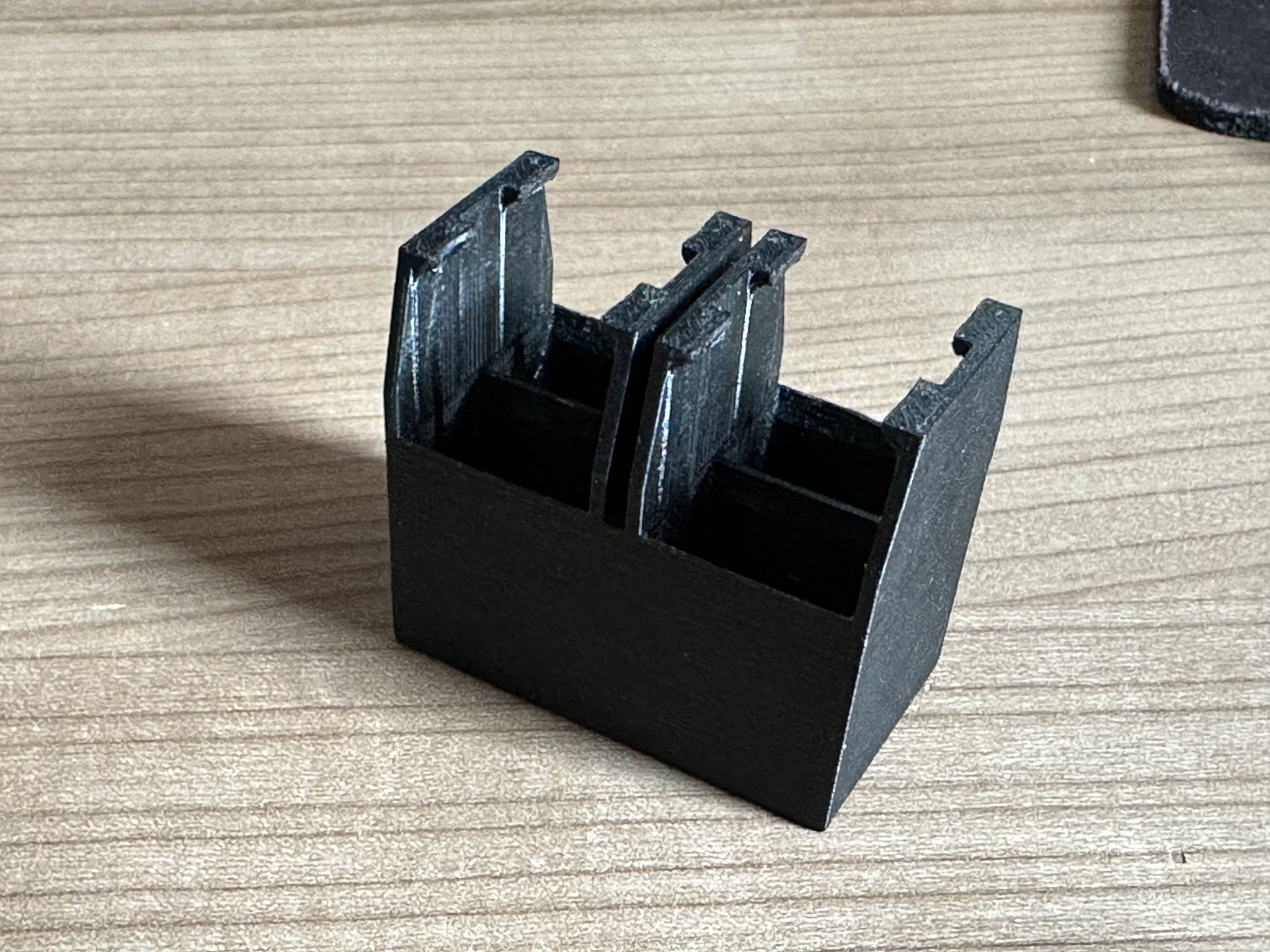 Vỏ đựng 4 ổ USB Goodram Twister