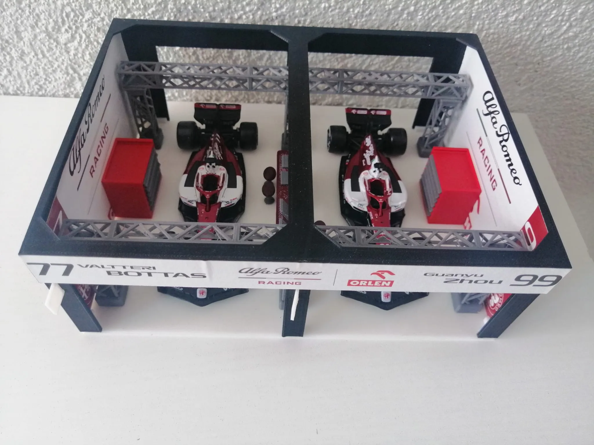 Nhà để xe F1 cho mô hình ô tô tỉ lệ 1/43