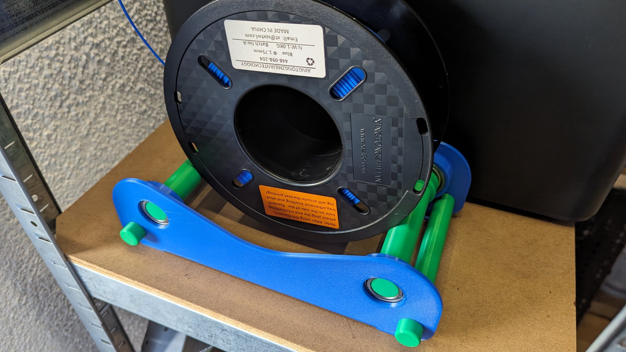 Giá đỡ cuộn filament cho máy in 3D