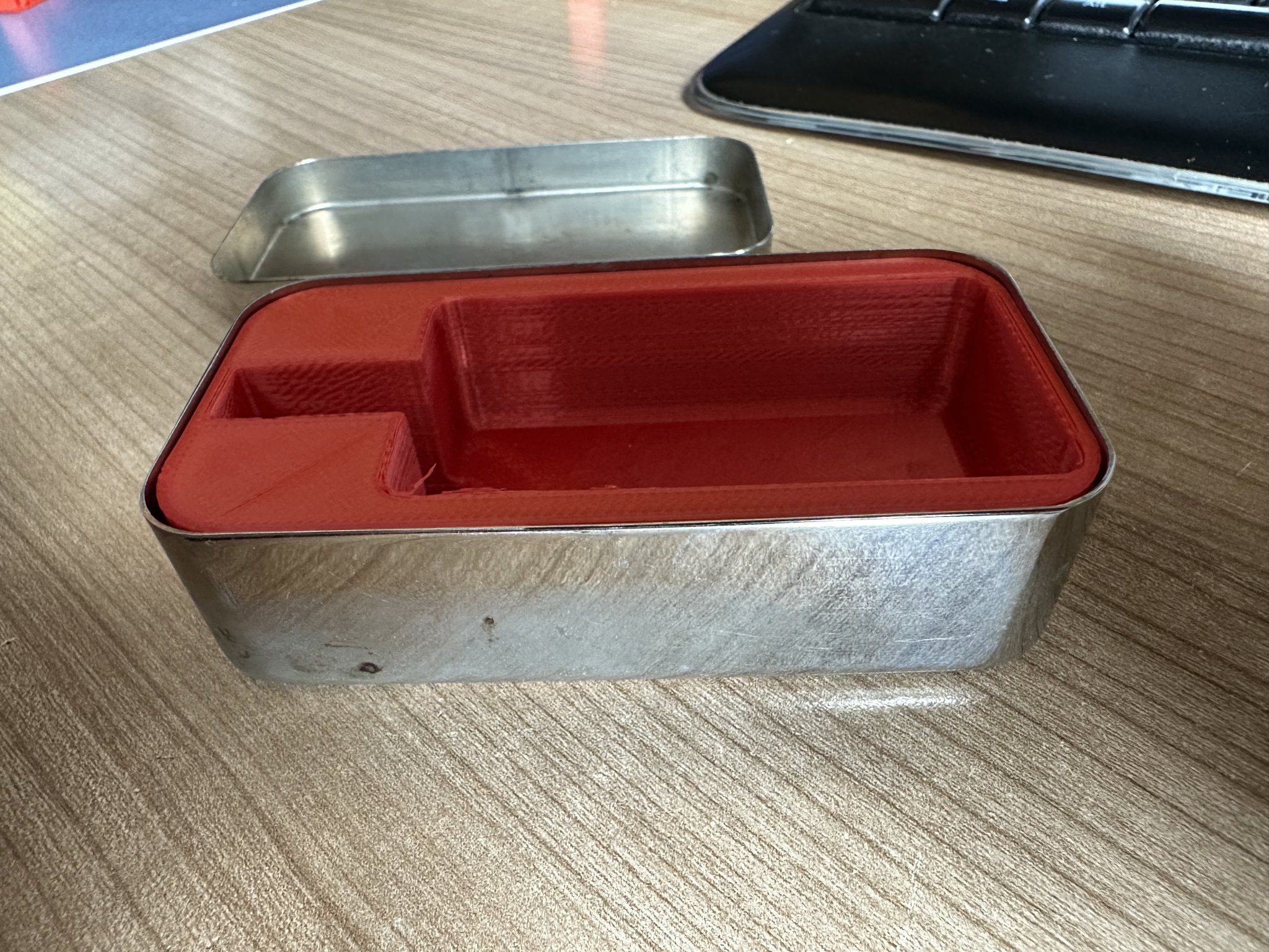 Hộp bảo vệ chìa khóa Honda cho vali bằng thép 92x48x25