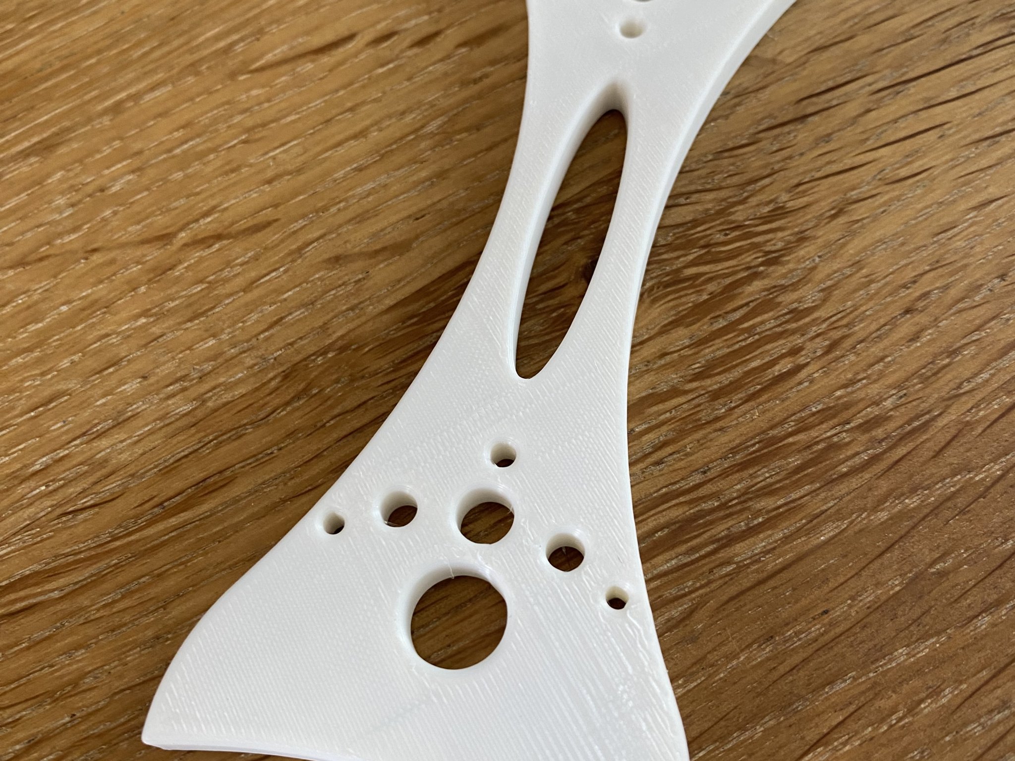 Giá đỡ cuộn dây đa năng với lỗ cố định