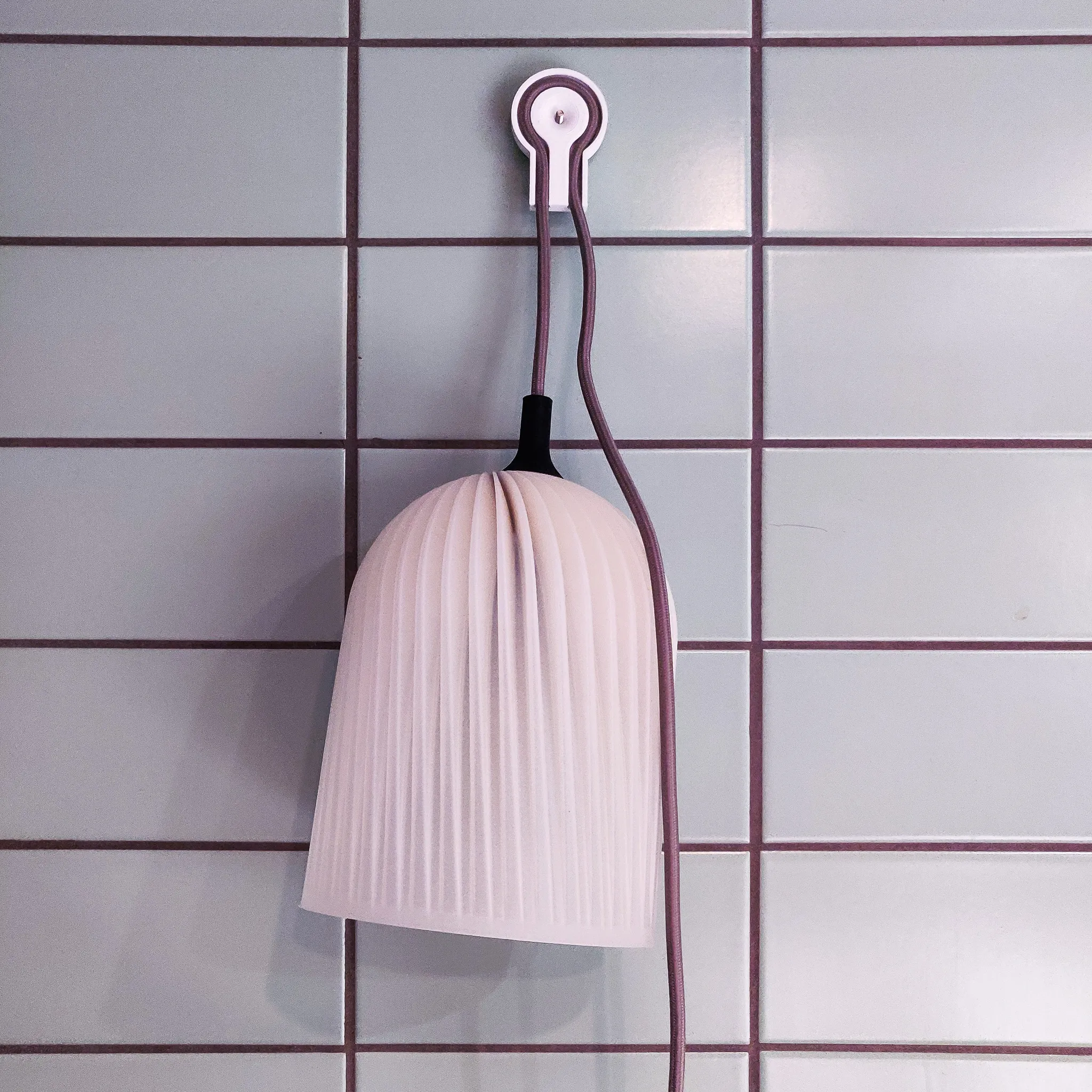 Giá đỡ dây treo tường có thể điều chỉnh cho dây có đườn...