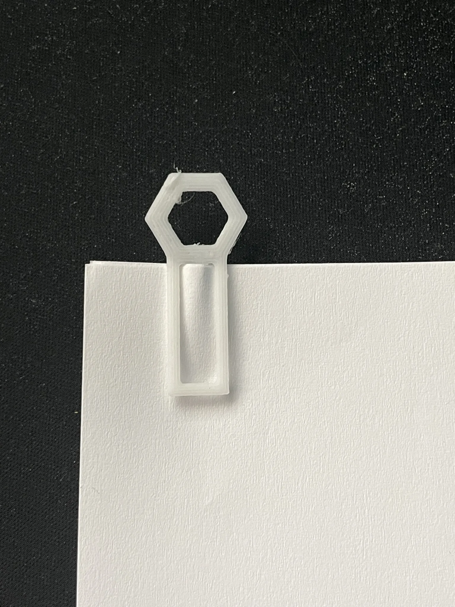 Kẹp giấy nhỏ tiện dụng chỉ sử dụng 0.09m dây filament