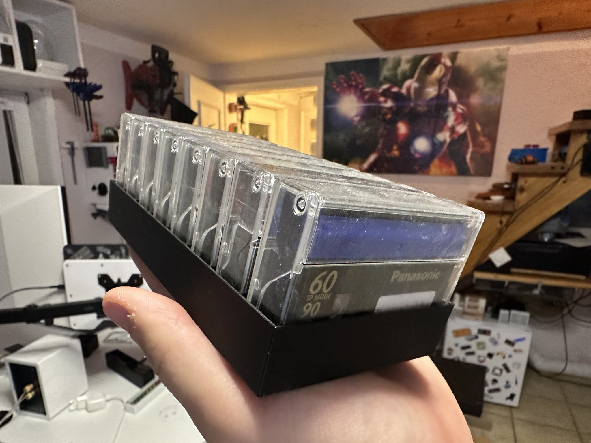 Khay lưu trữ băng mini DV gọn gàng và tiện lợi