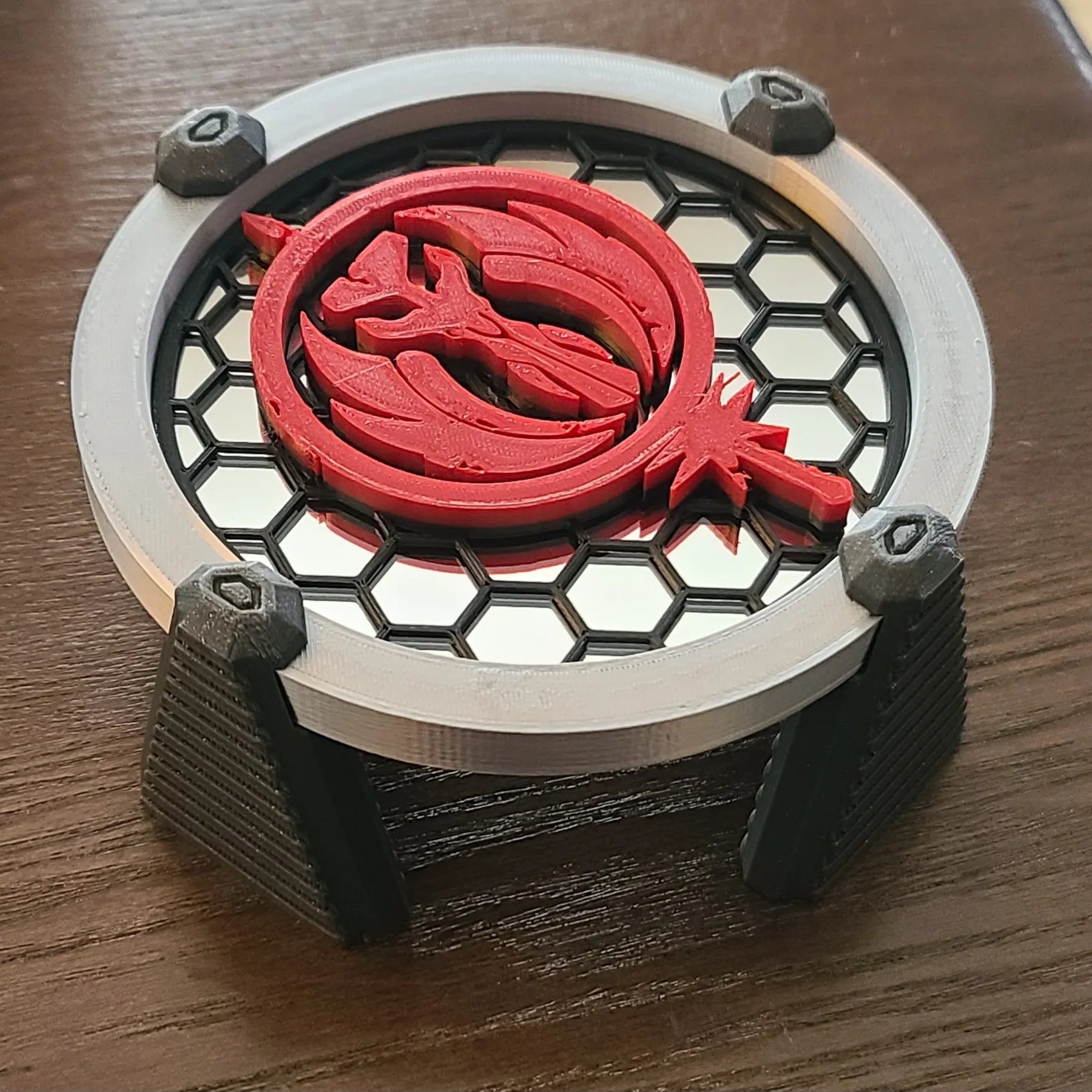 Chèn Mythosaur Mandalorian cho hệ thống giá đỡ phản chiếu