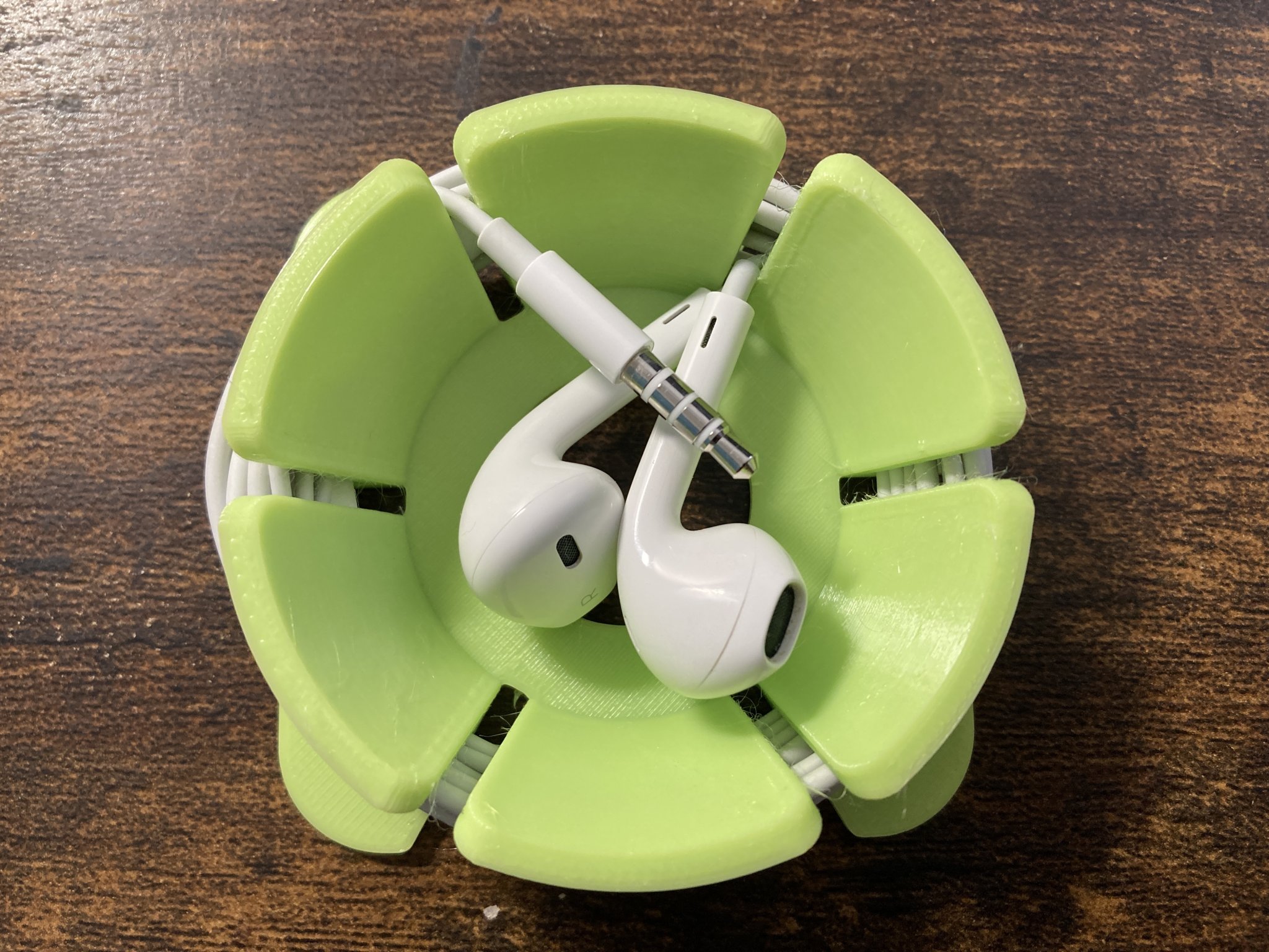 Giá đỡ cáp tai nghe thông minh cho iPhone