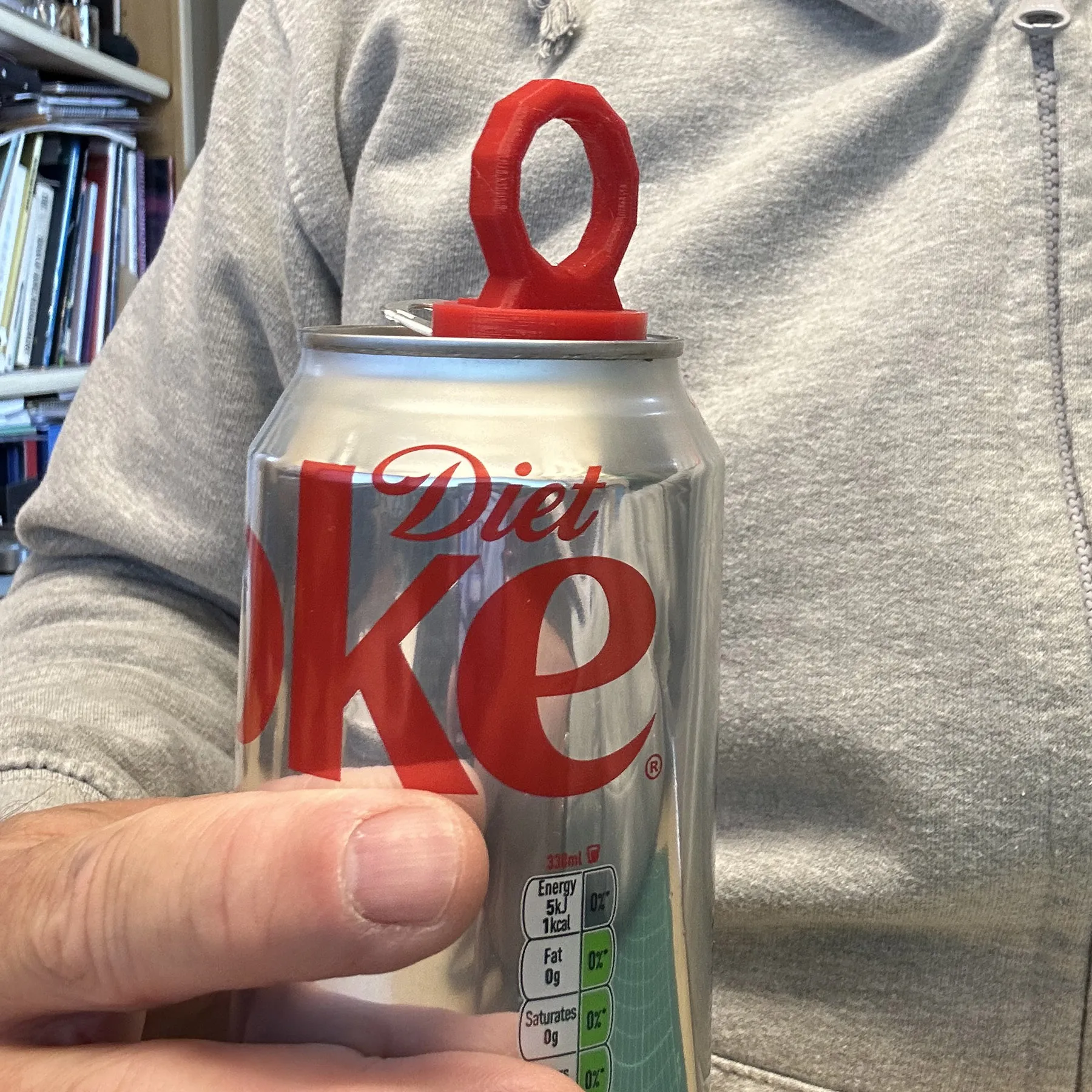 Bịt ngăn ong bắp cày cho lon nước uống tiêu chuẩn