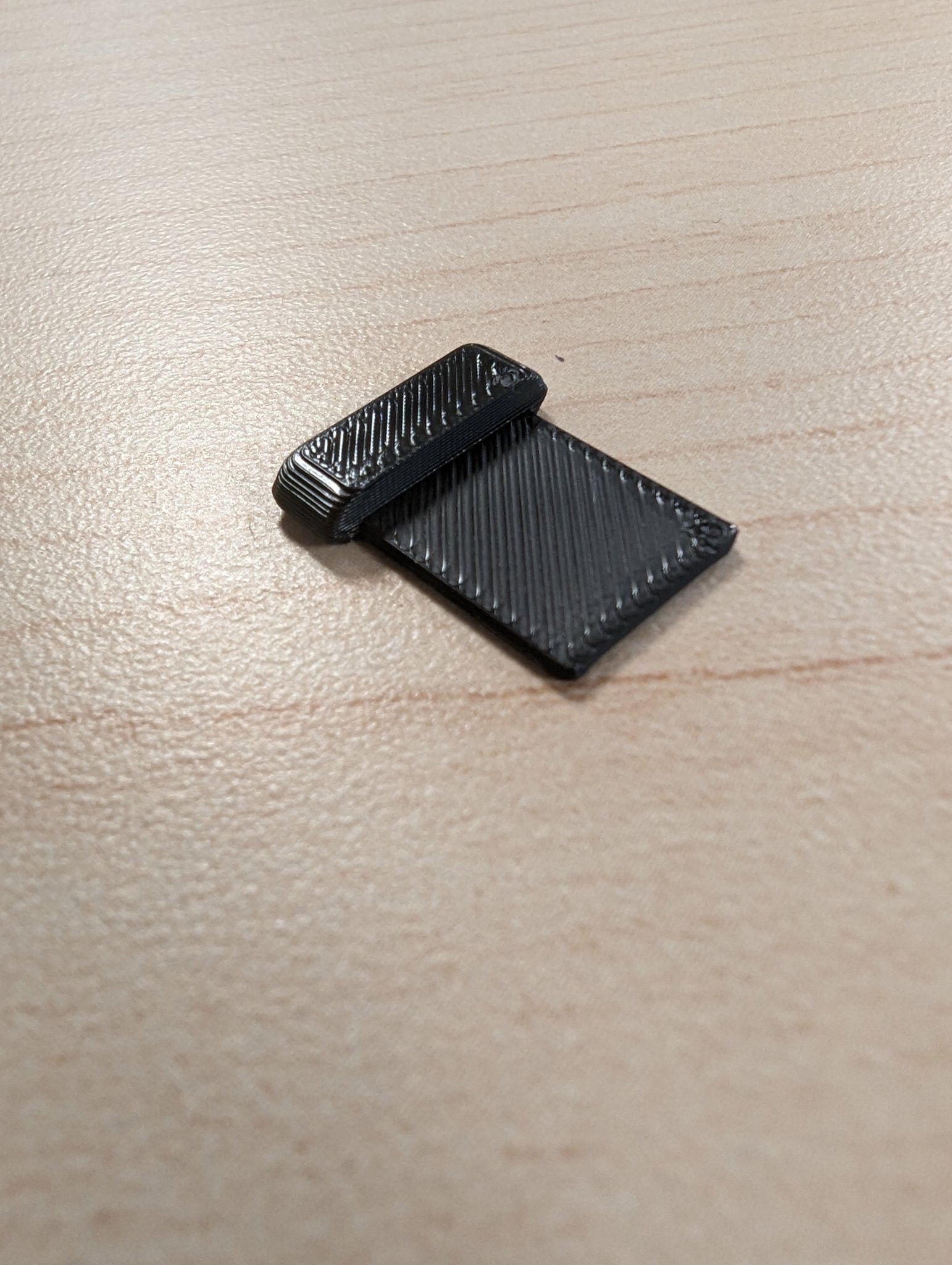 Nắp che khe cắm thẻ SIM Micro