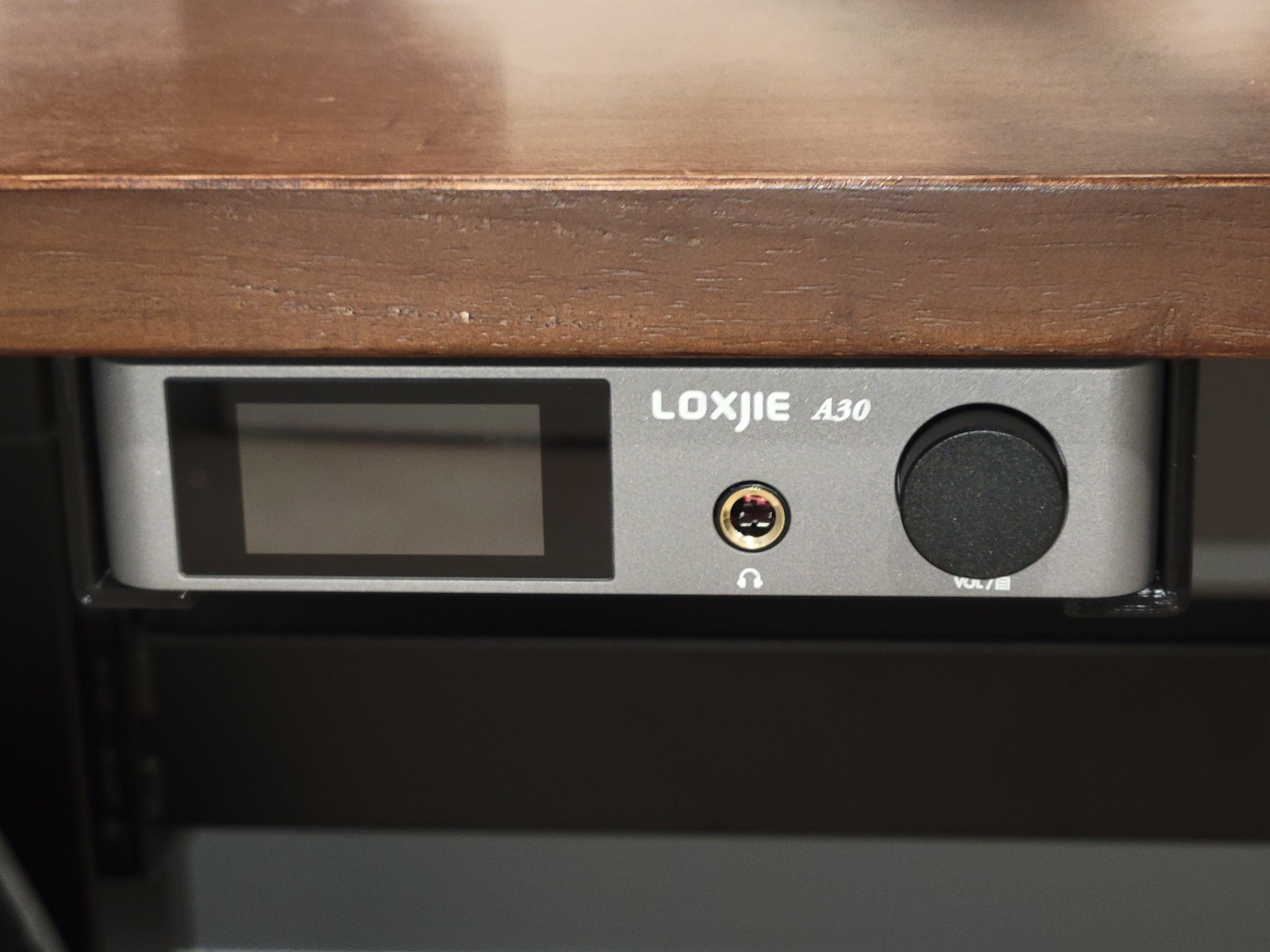 Giá đỡ lắp đặt Loxjie A30 dưới bàn làm việc